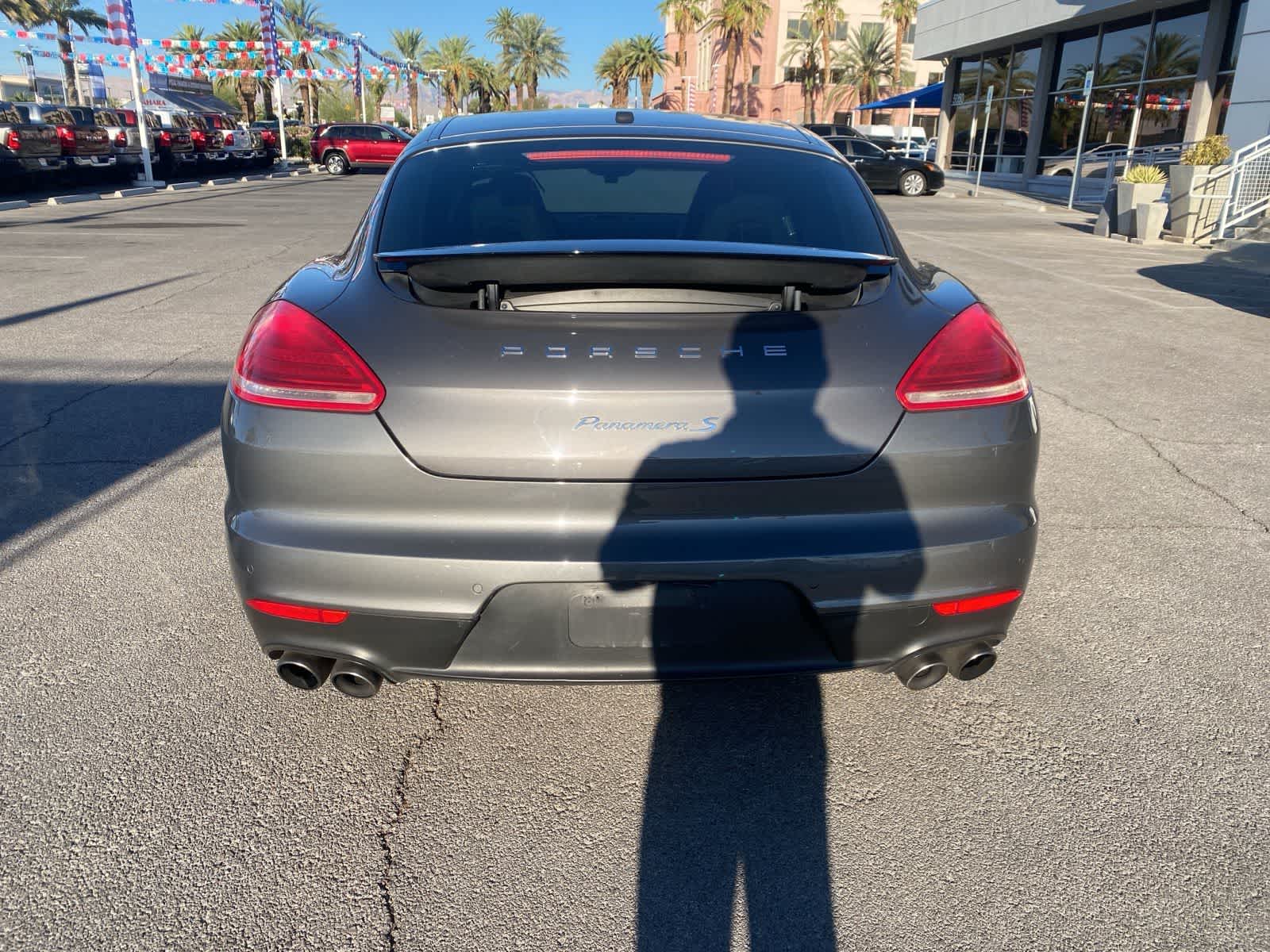 Thumbnail: 2016 Porsche Panamera - 8