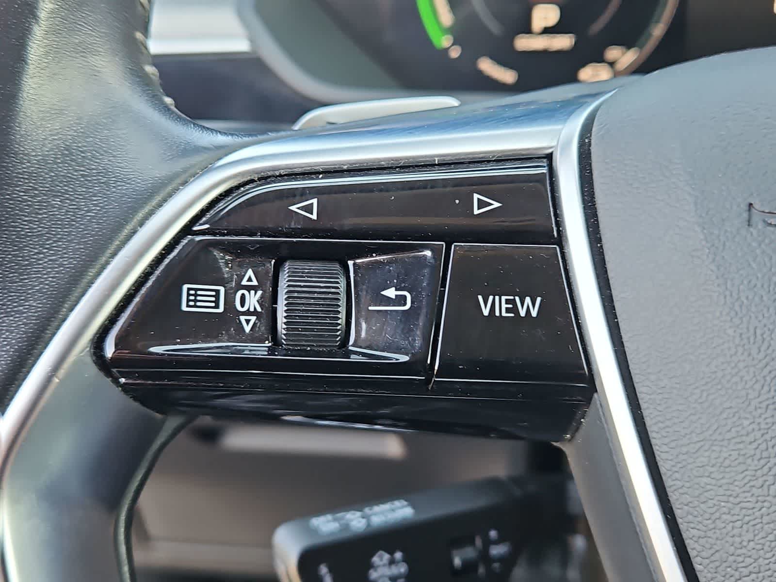 Thumbnail: 2021 Audi e-tron - 22