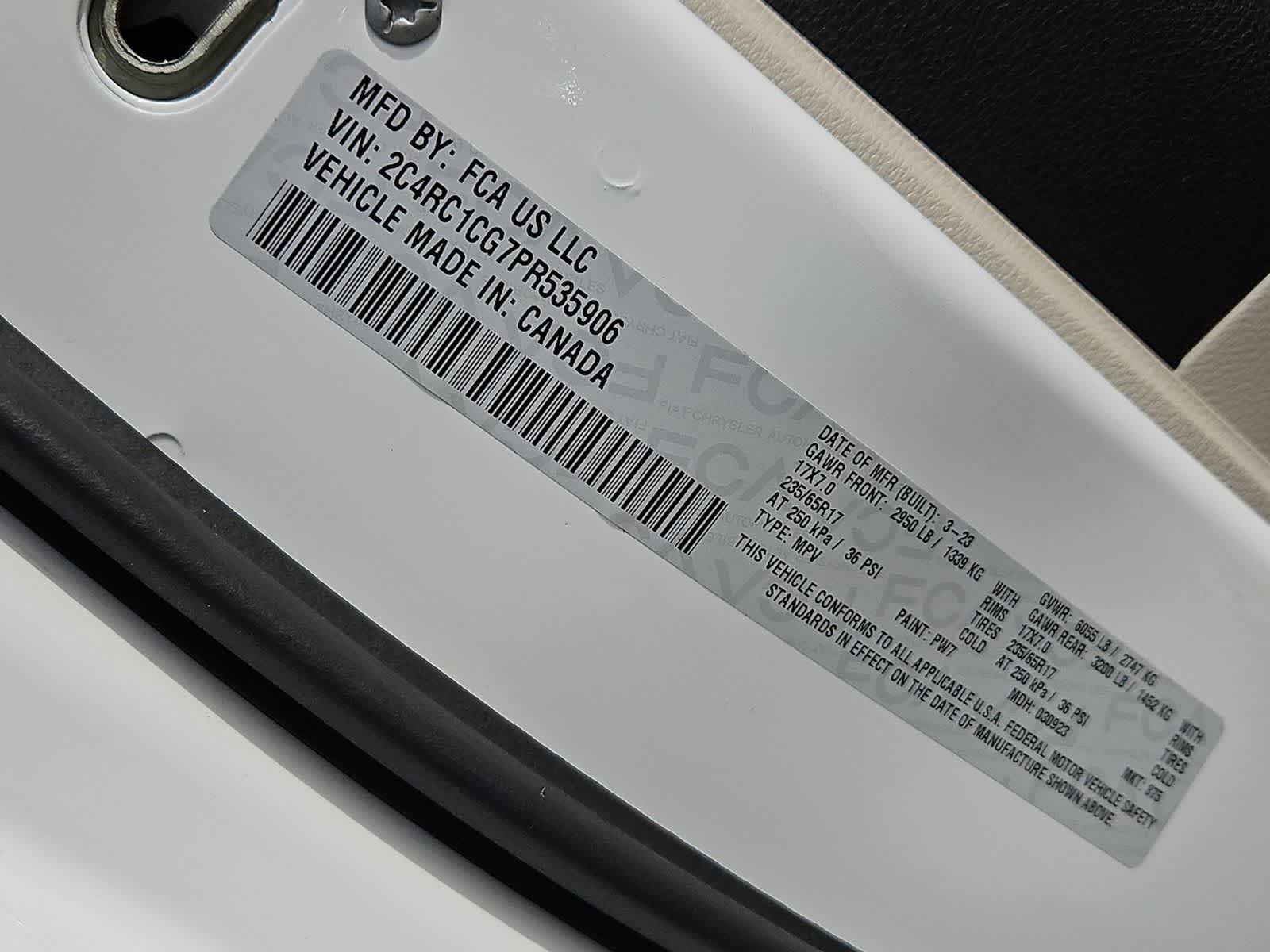 Thumbnail: 2023 Chrysler Voyager - 35