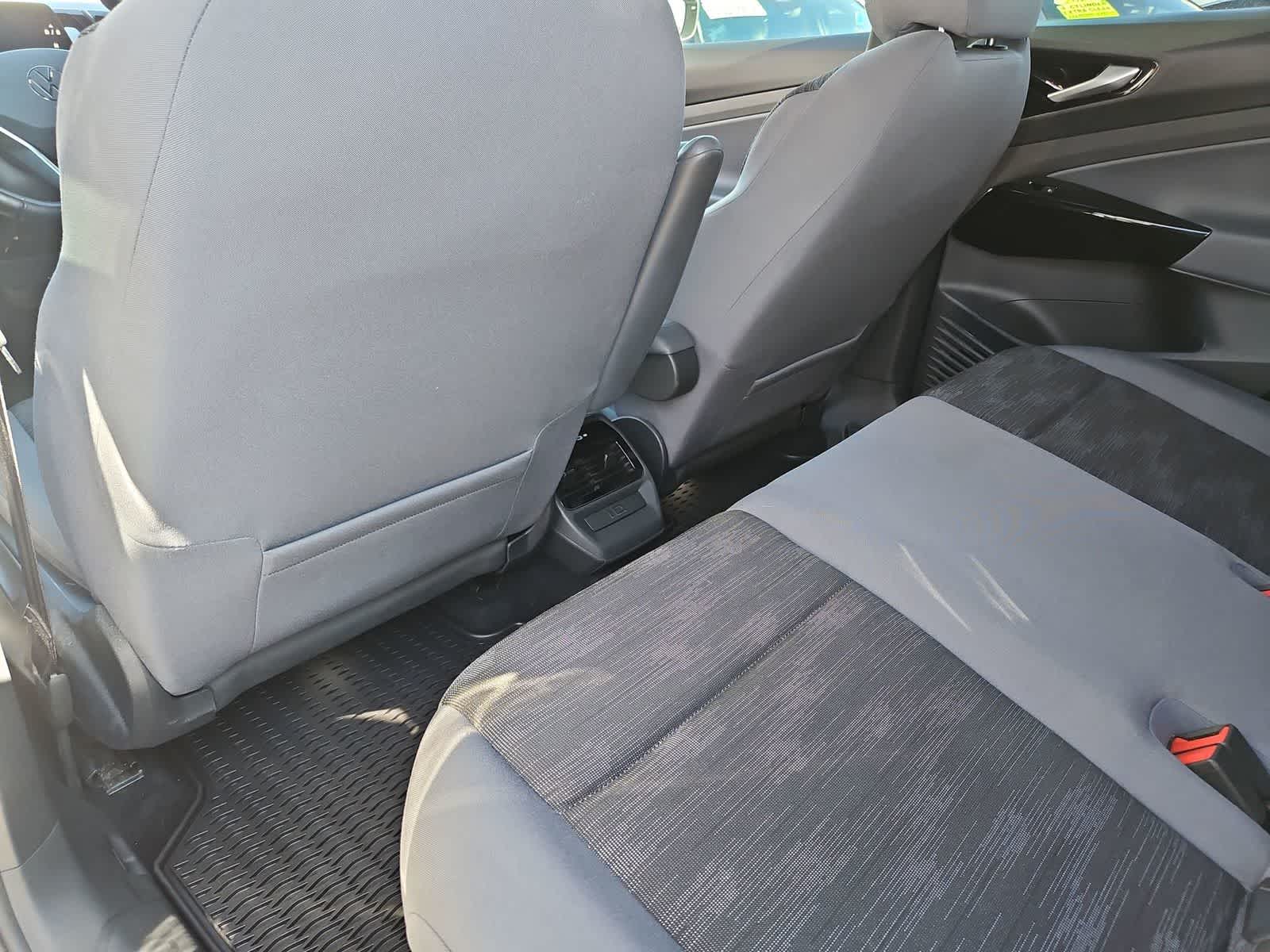 Thumbnail: 2021 Volkswagen ID.4 - 18