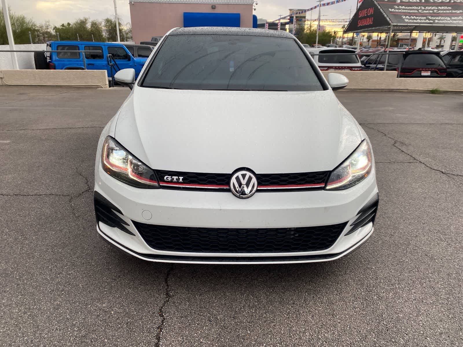 Thumbnail: 2018 Volkswagen Golf - 3