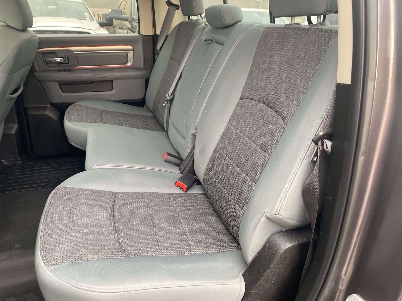 Thumbnail: 2019 RAM 1500 Classic - 12