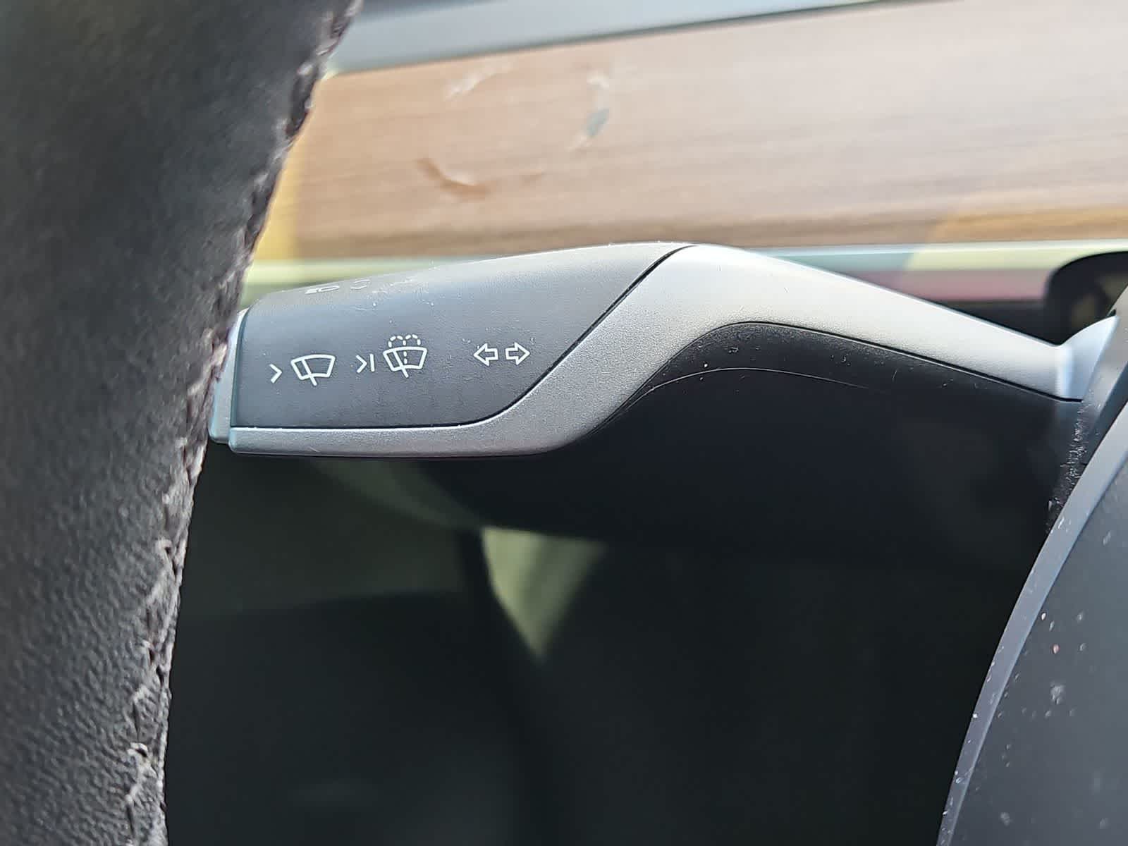 Thumbnail: 2025 Tesla Model Y - 25