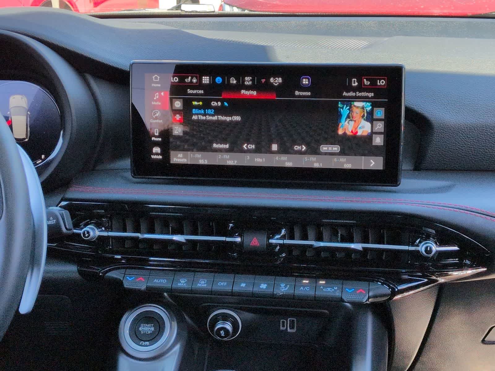 Thumbnail: 2024 Dodge Hornet - 28