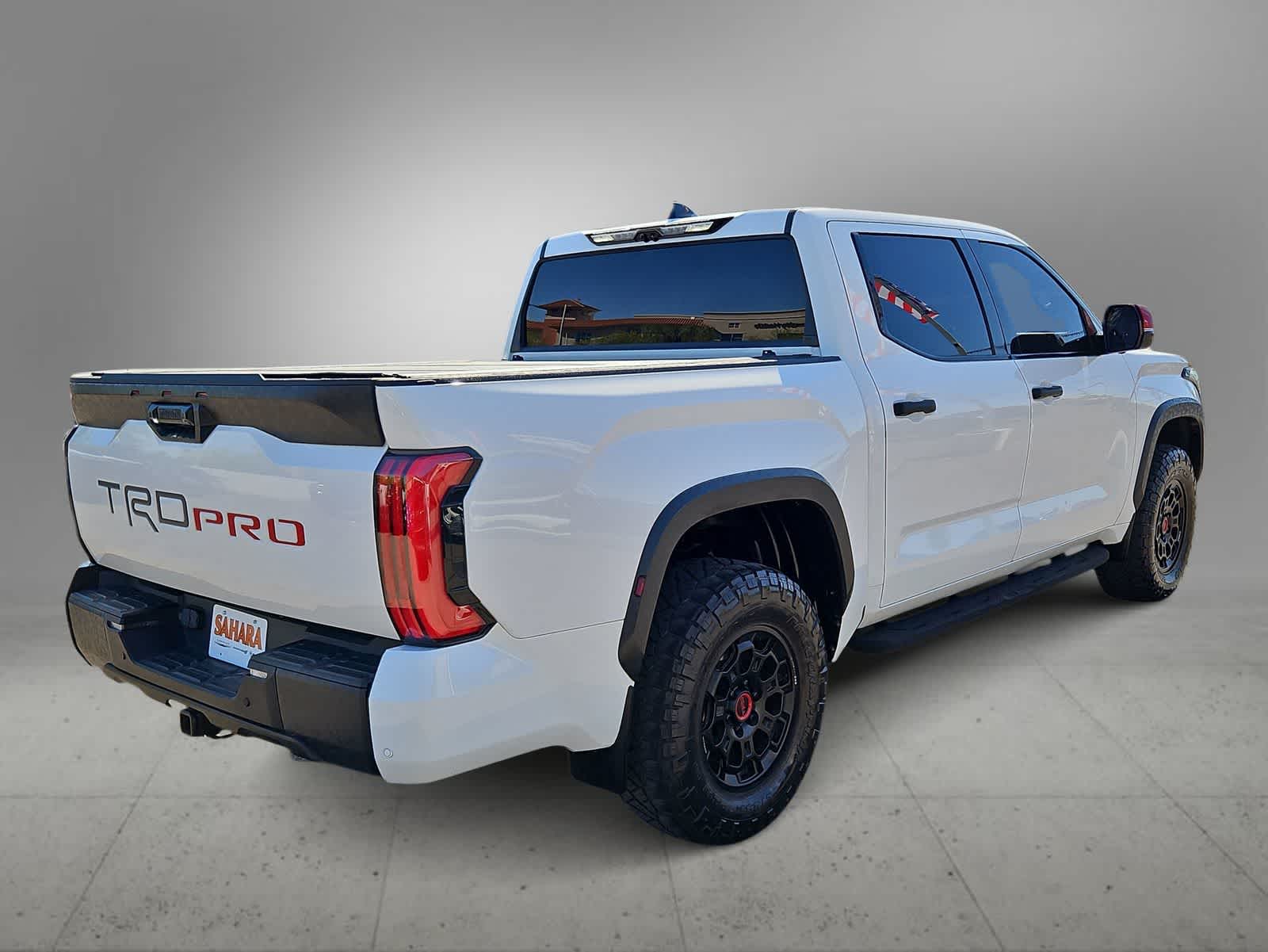 Thumbnail: 2022 Toyota Tundra - 9