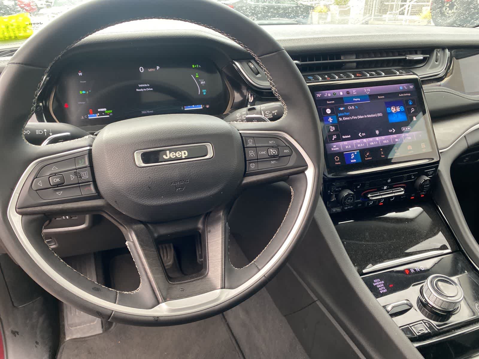 Thumbnail: 2023 Jeep Grand Cherokee - 10