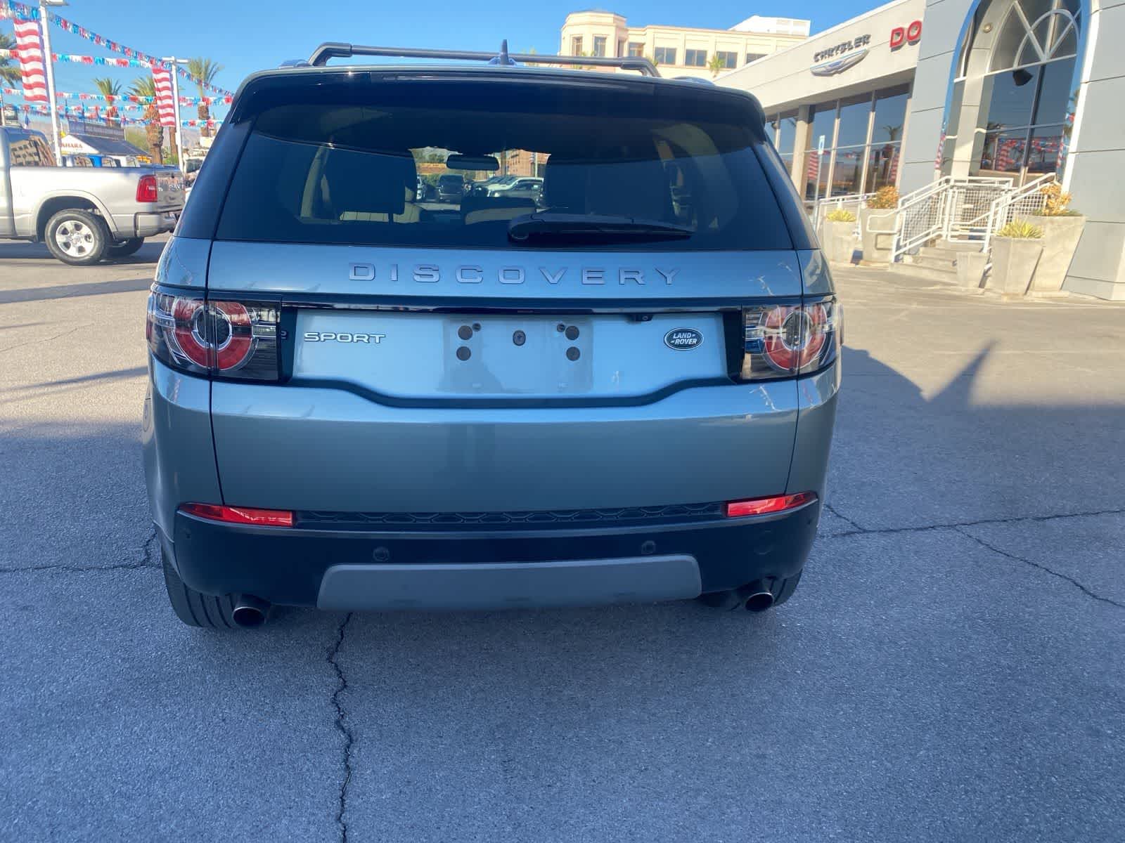 Thumbnail: 2016 Land Rover Discovery Sport - 7