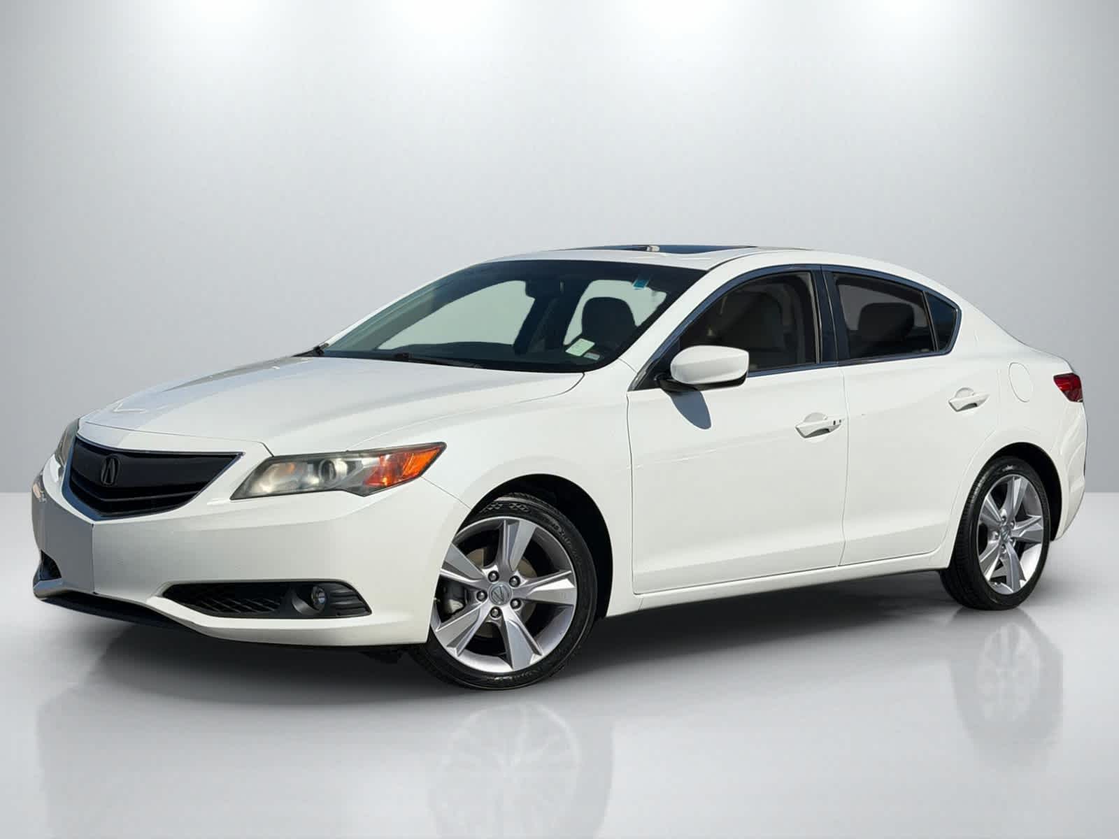 2015 Acura ILX Premium's photo