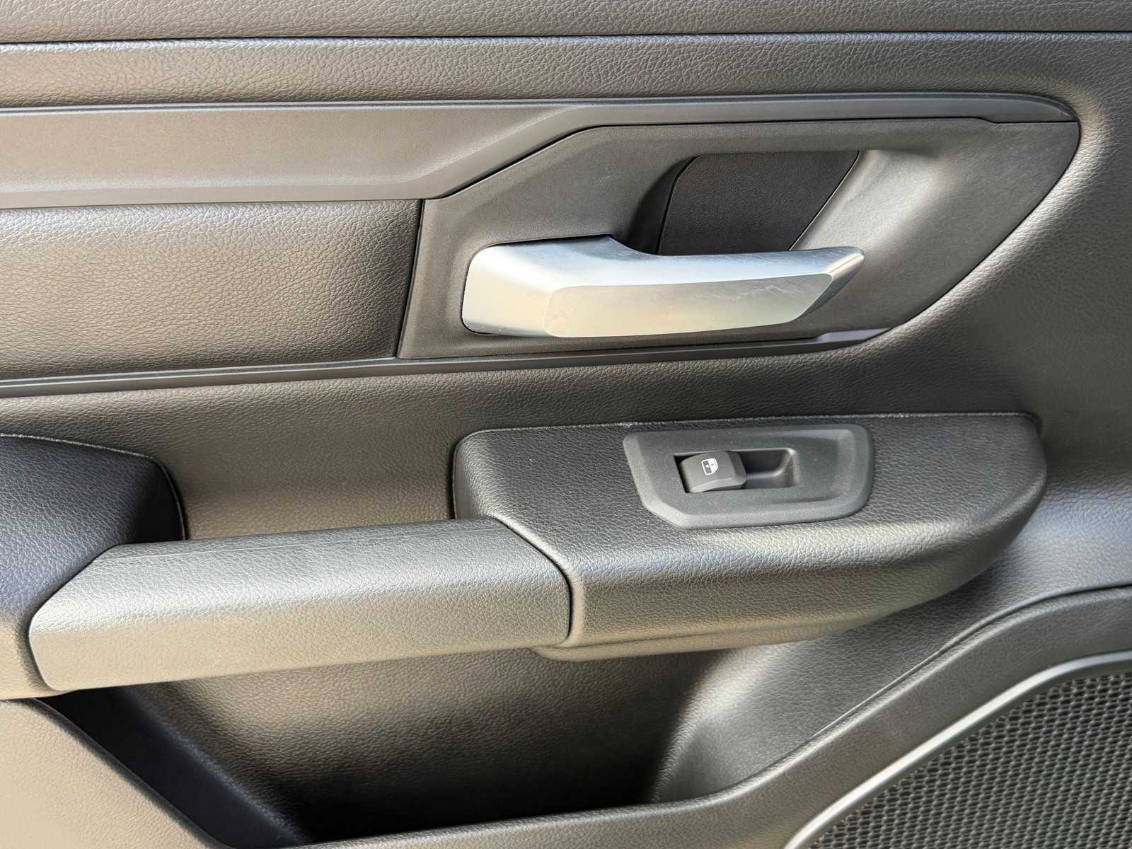 Thumbnail: 2026 RAM 1500 - 22