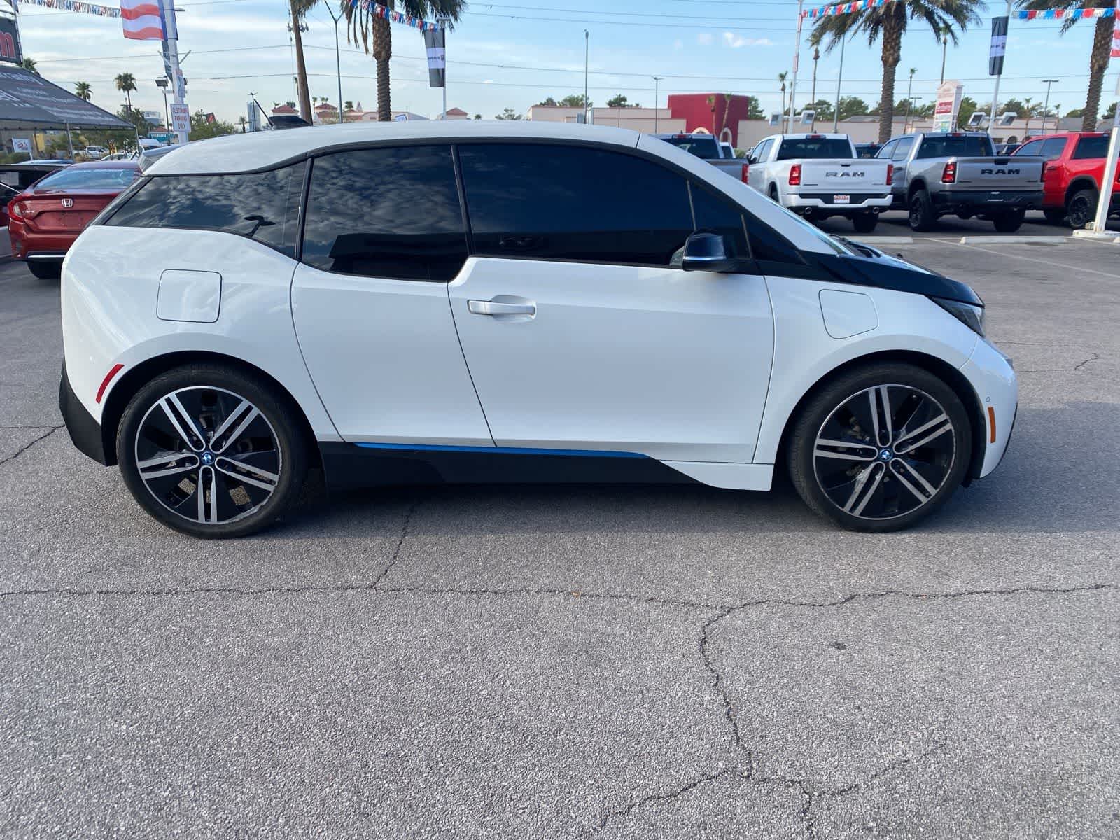 Thumbnail: 2015 BMW i3 - 4