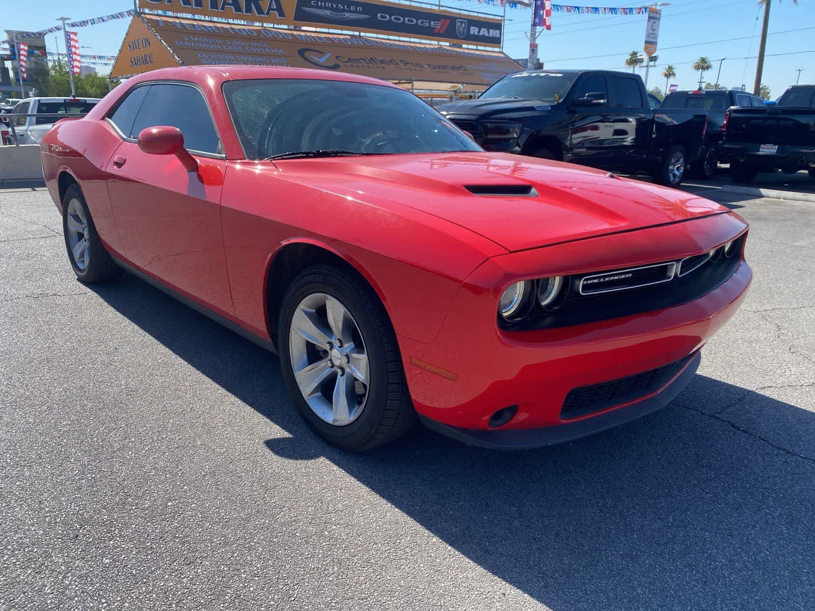 Thumbnail: 2022 Dodge Challenger - 3
