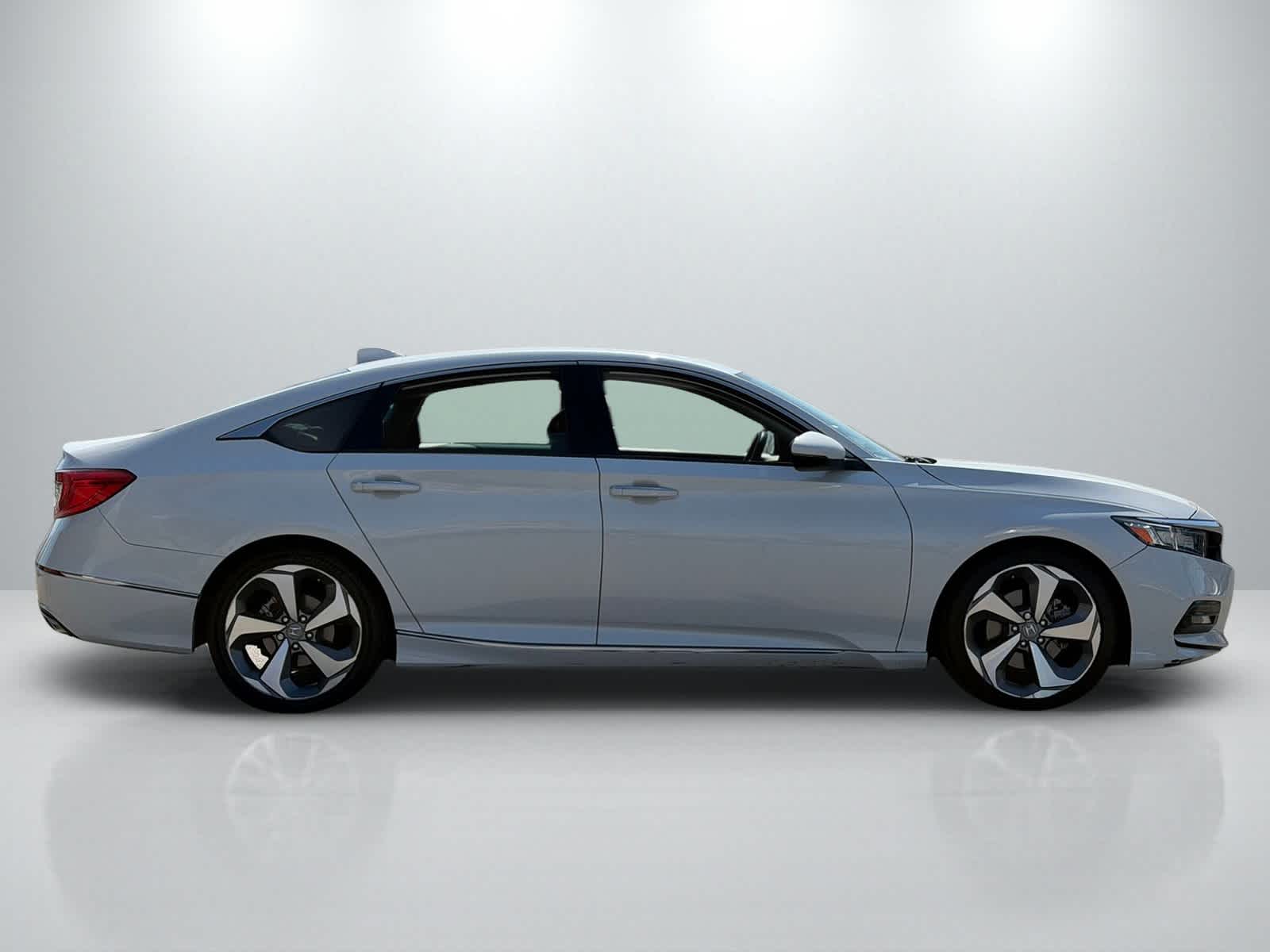 Thumbnail: 2018 Honda Accord - 8