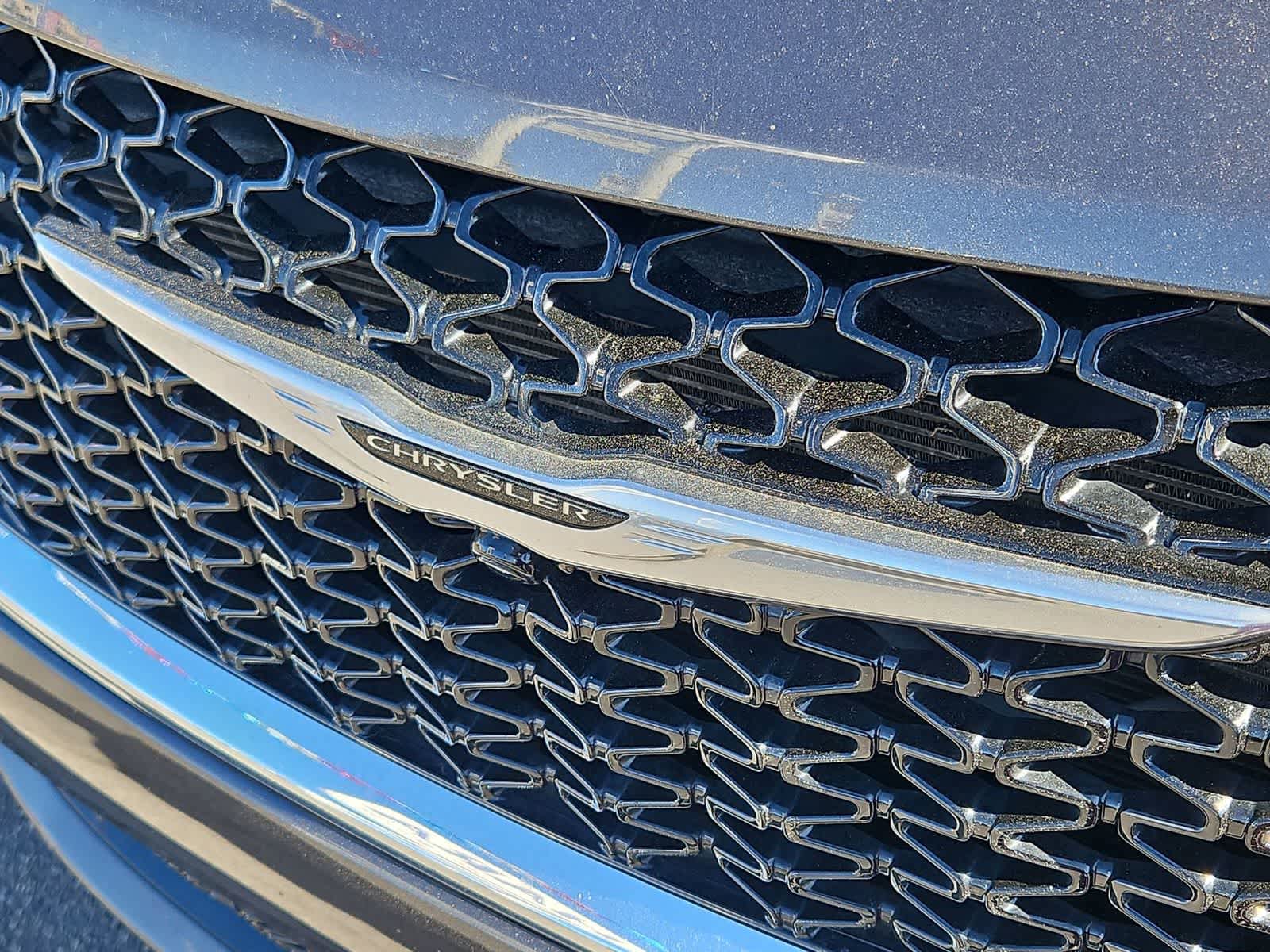 Thumbnail: 2022 Chrysler Pacifica - 15