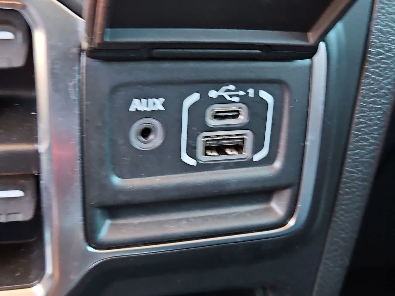 Thumbnail: 2023 Jeep Wrangler - 30