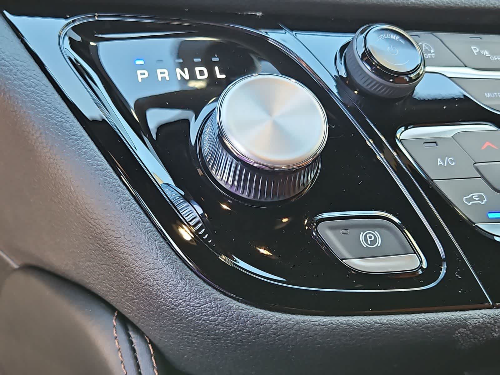 Thumbnail: 2026 Chrysler Pacifica - 32