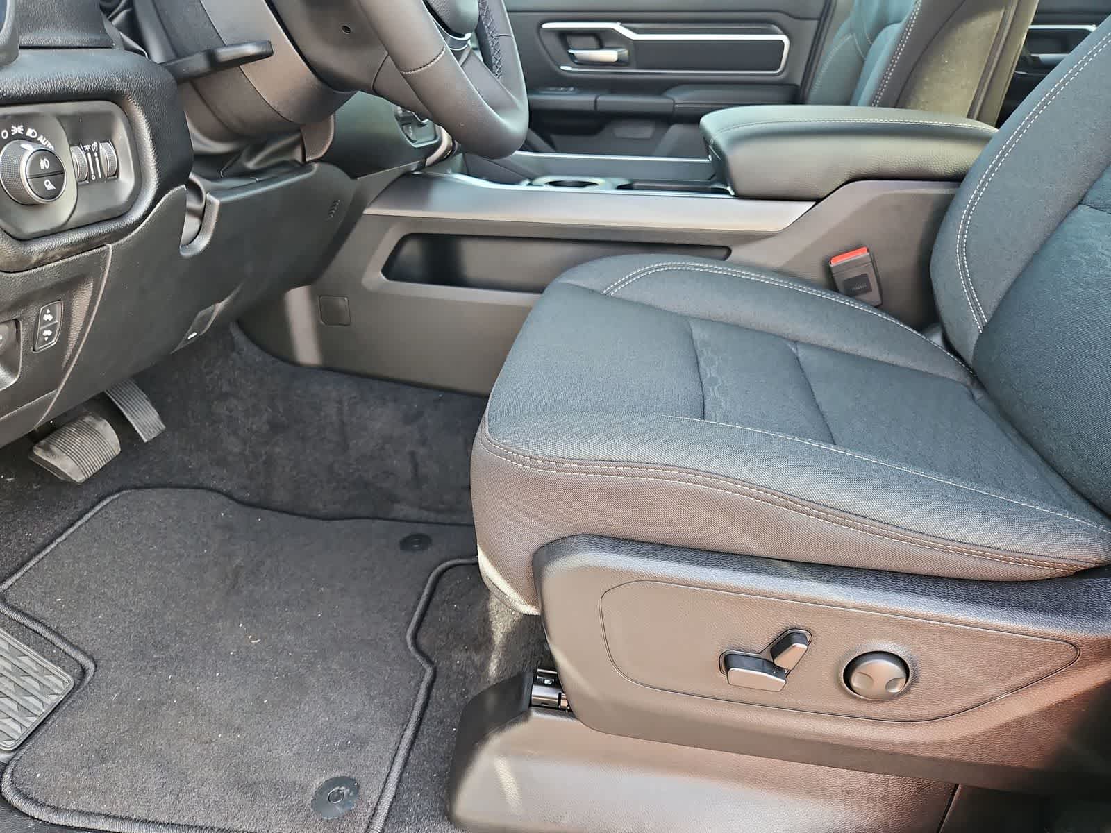 Thumbnail: 2026 RAM 1500 - 16