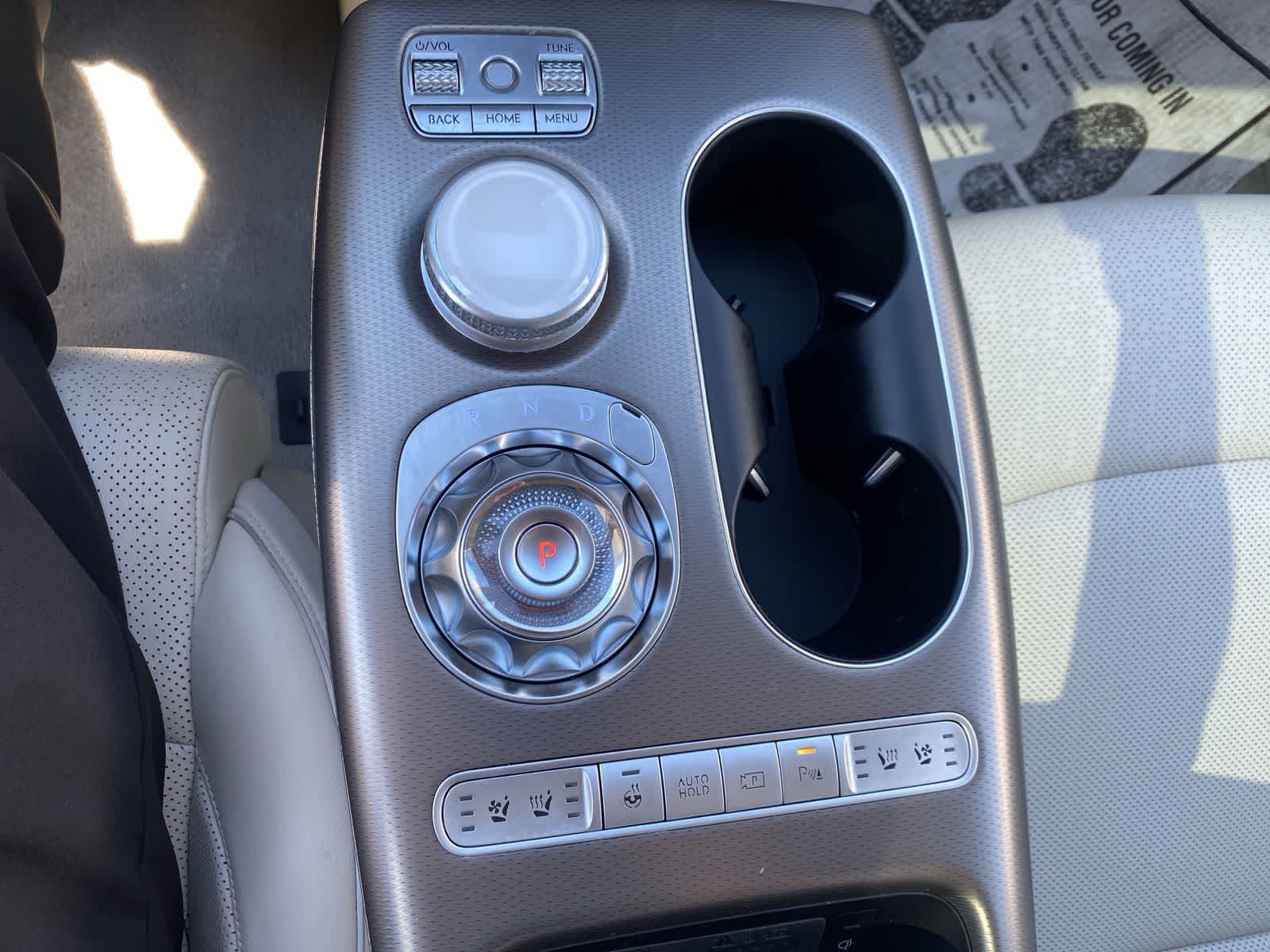 Thumbnail: 2023 Genesis GV60 - 16