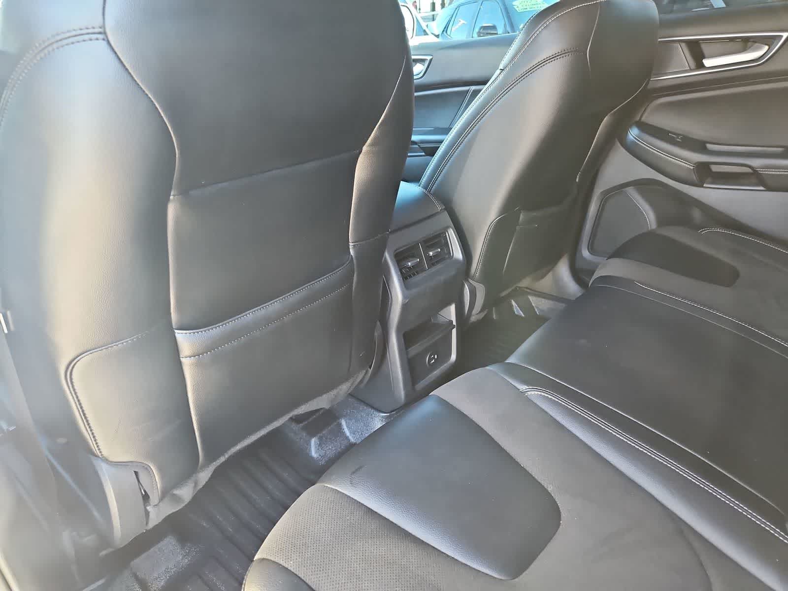 Thumbnail: 2021 Ford Edge - 19