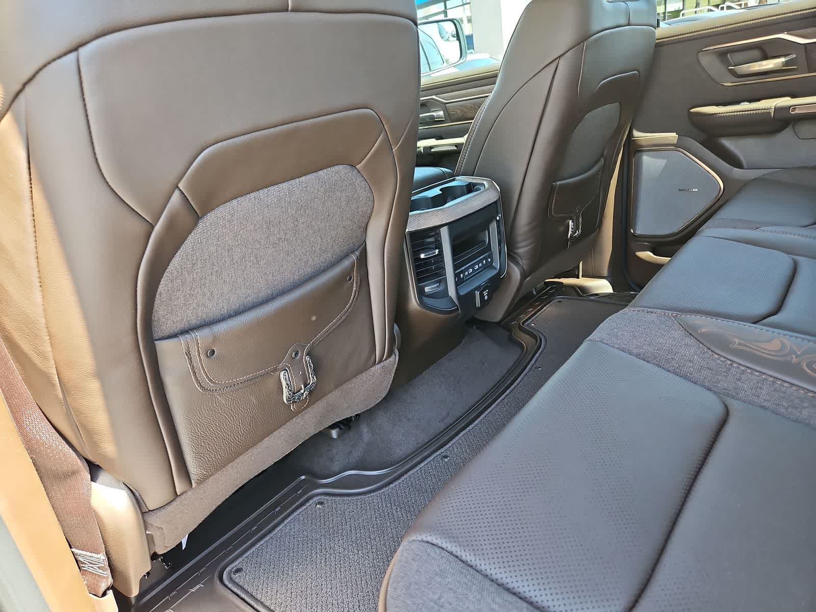 Thumbnail: 2026 RAM 1500 - 18