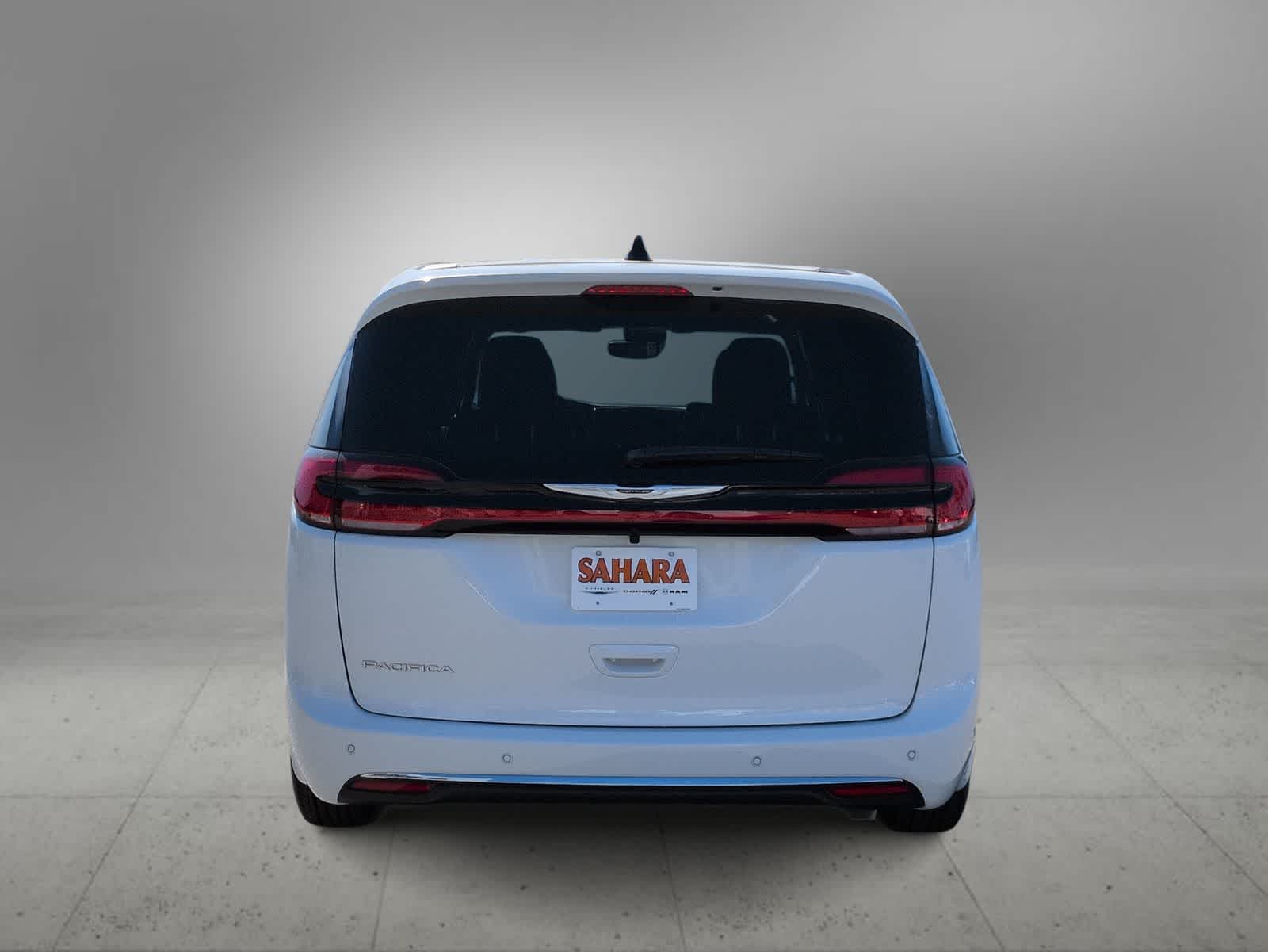 Thumbnail: 2026 Chrysler Pacifica - 7