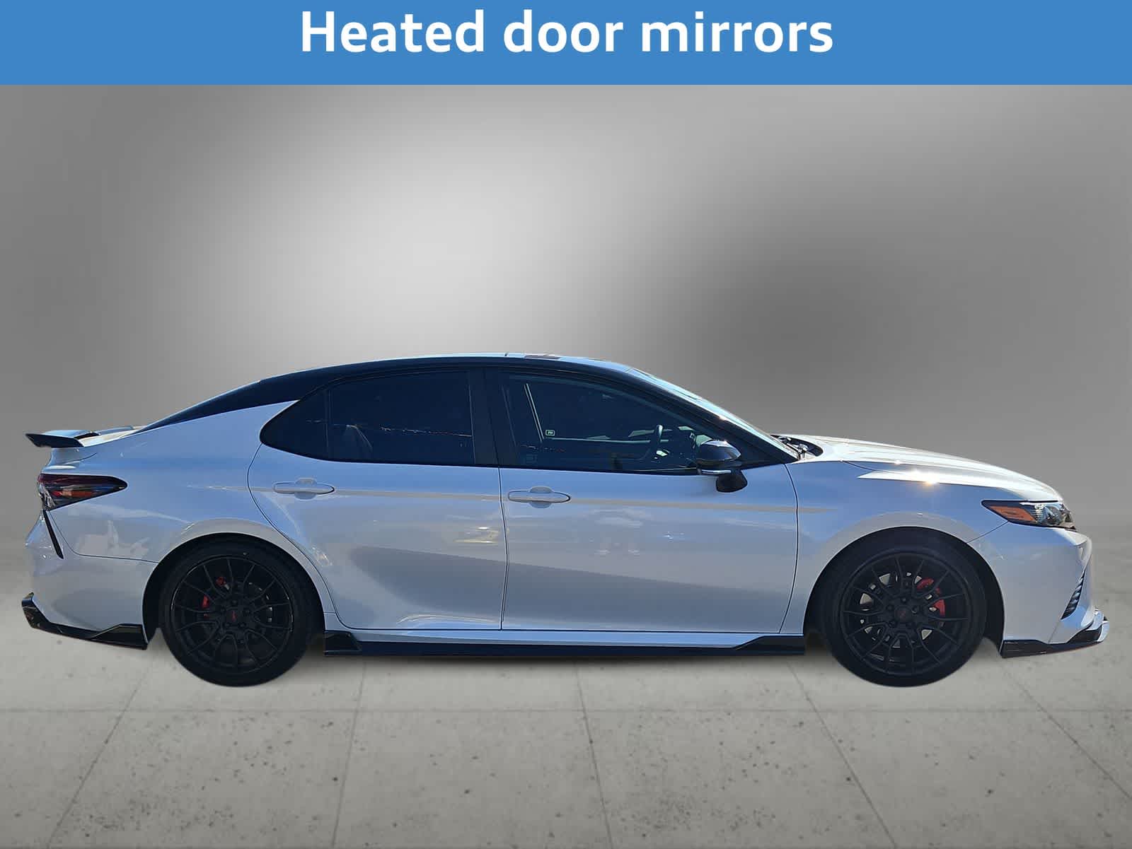 Thumbnail: 2022 Toyota Camry - 11