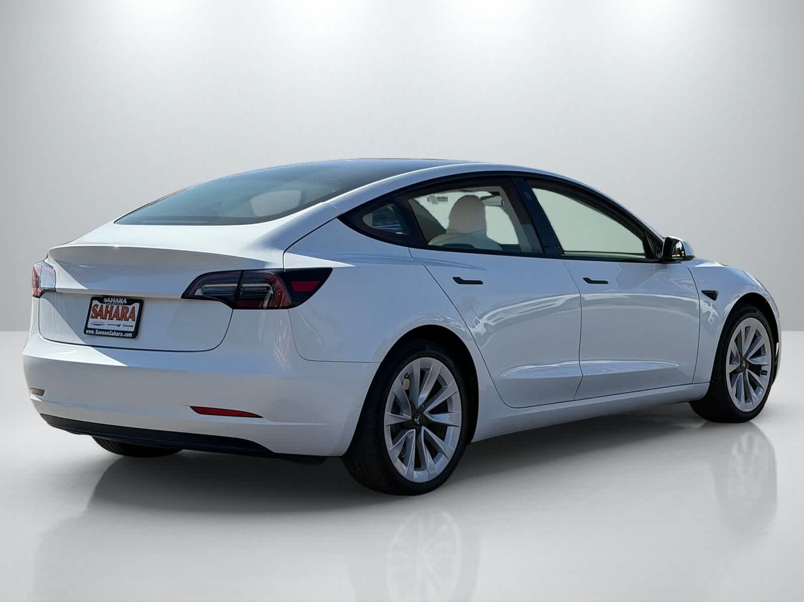 Thumbnail: 2023 Tesla Model 3 - 7