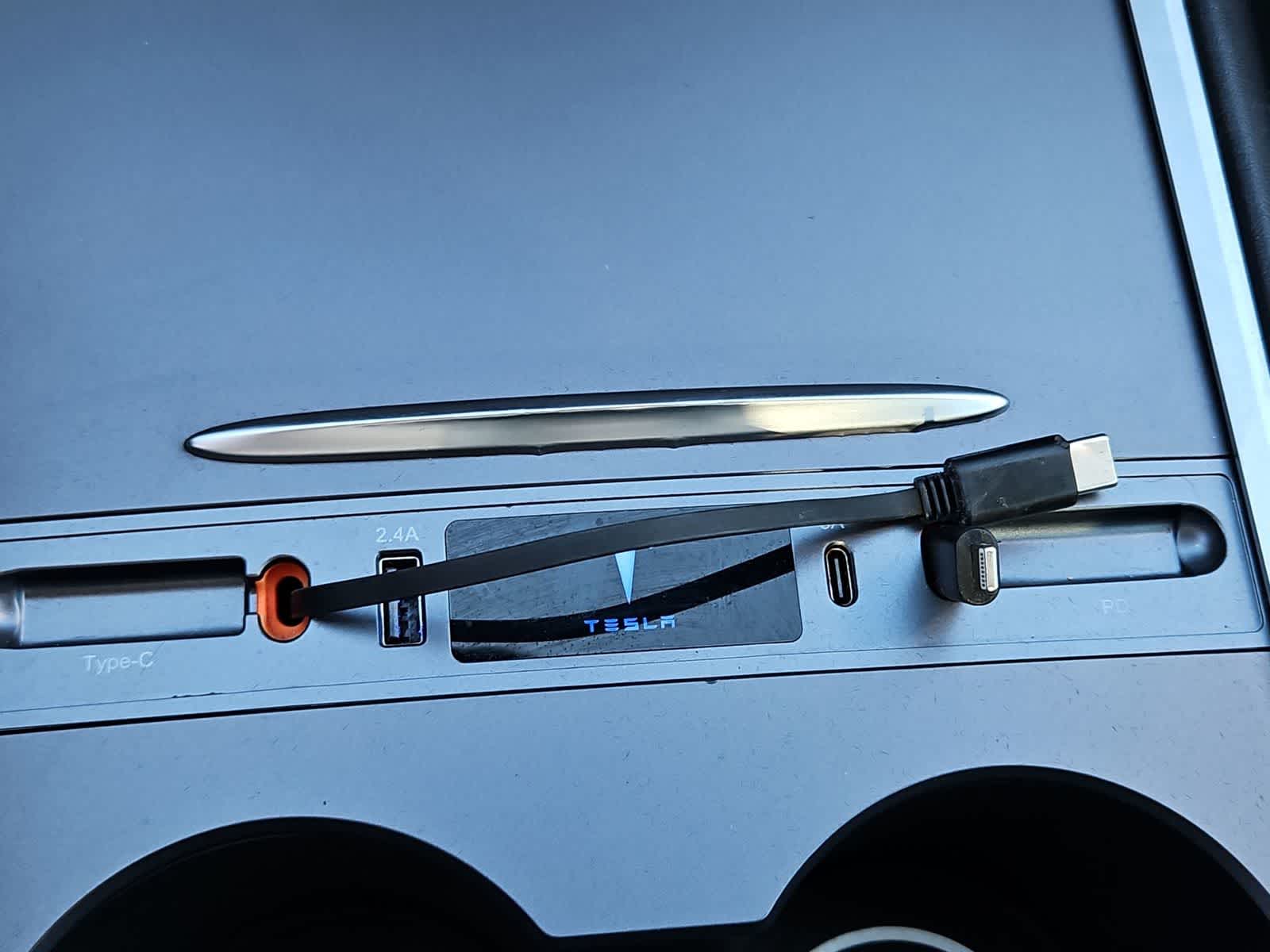 Thumbnail: 2021 Tesla Model 3 - 29