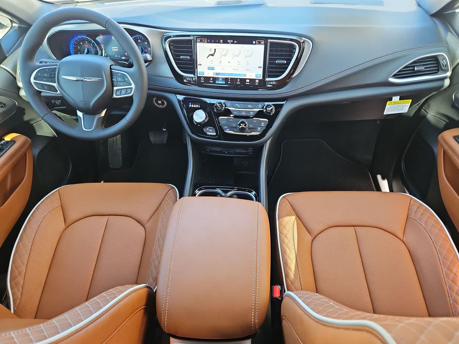 Thumbnail: 2026 Chrysler Pacifica - 15