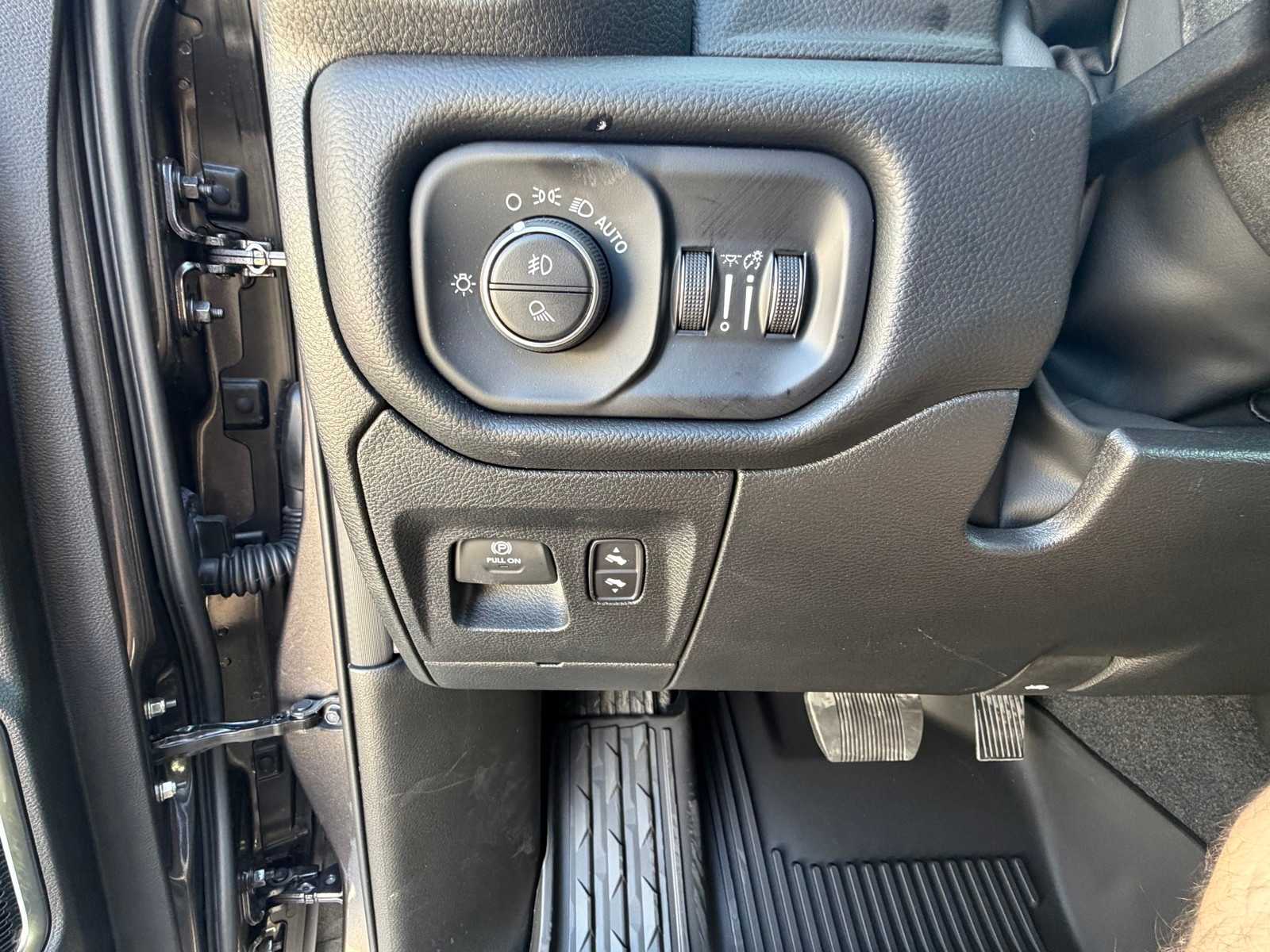 Thumbnail: 2026 RAM 1500 - 30