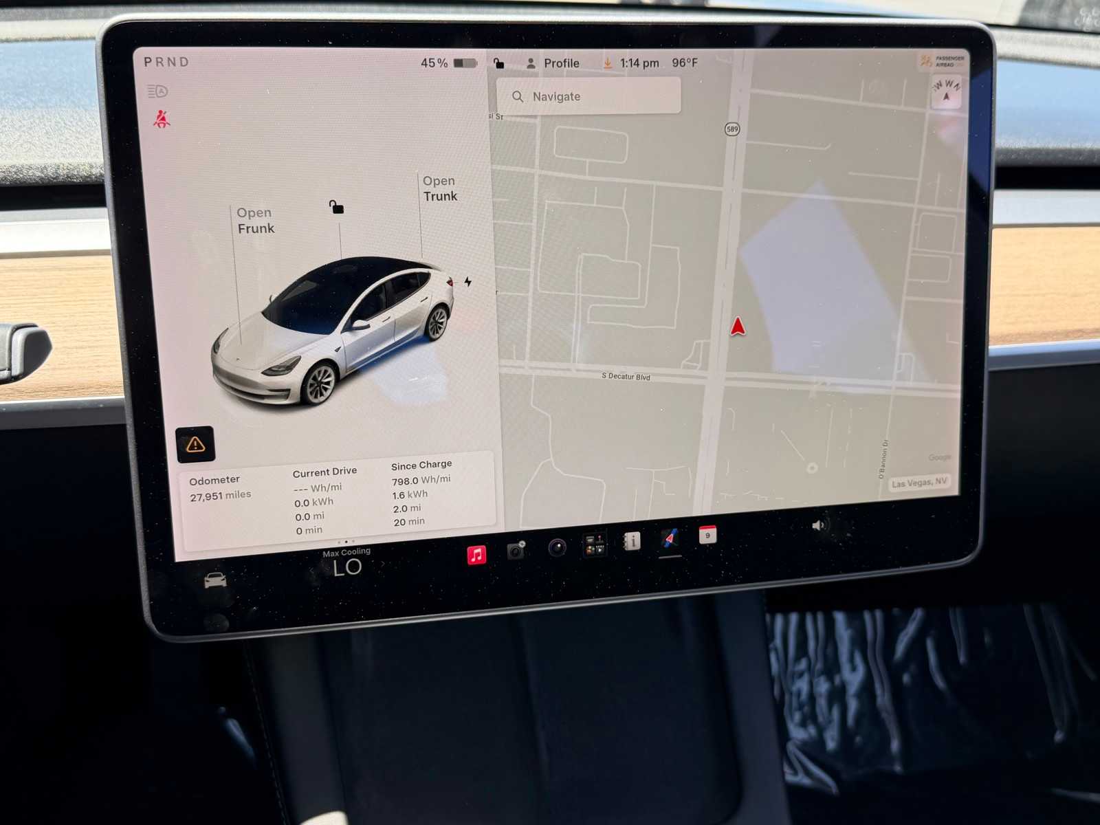 Thumbnail: 2021 Tesla Model 3 - 17