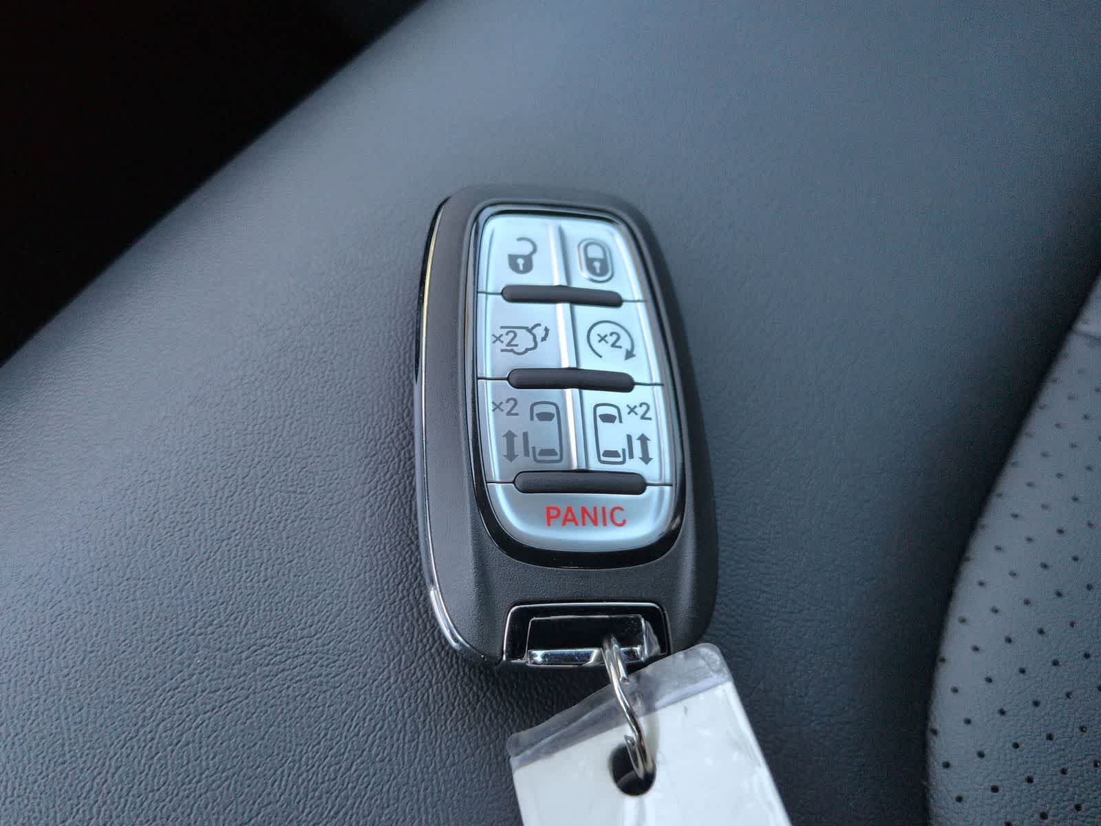 Thumbnail: 2026 Chrysler Pacifica - 35