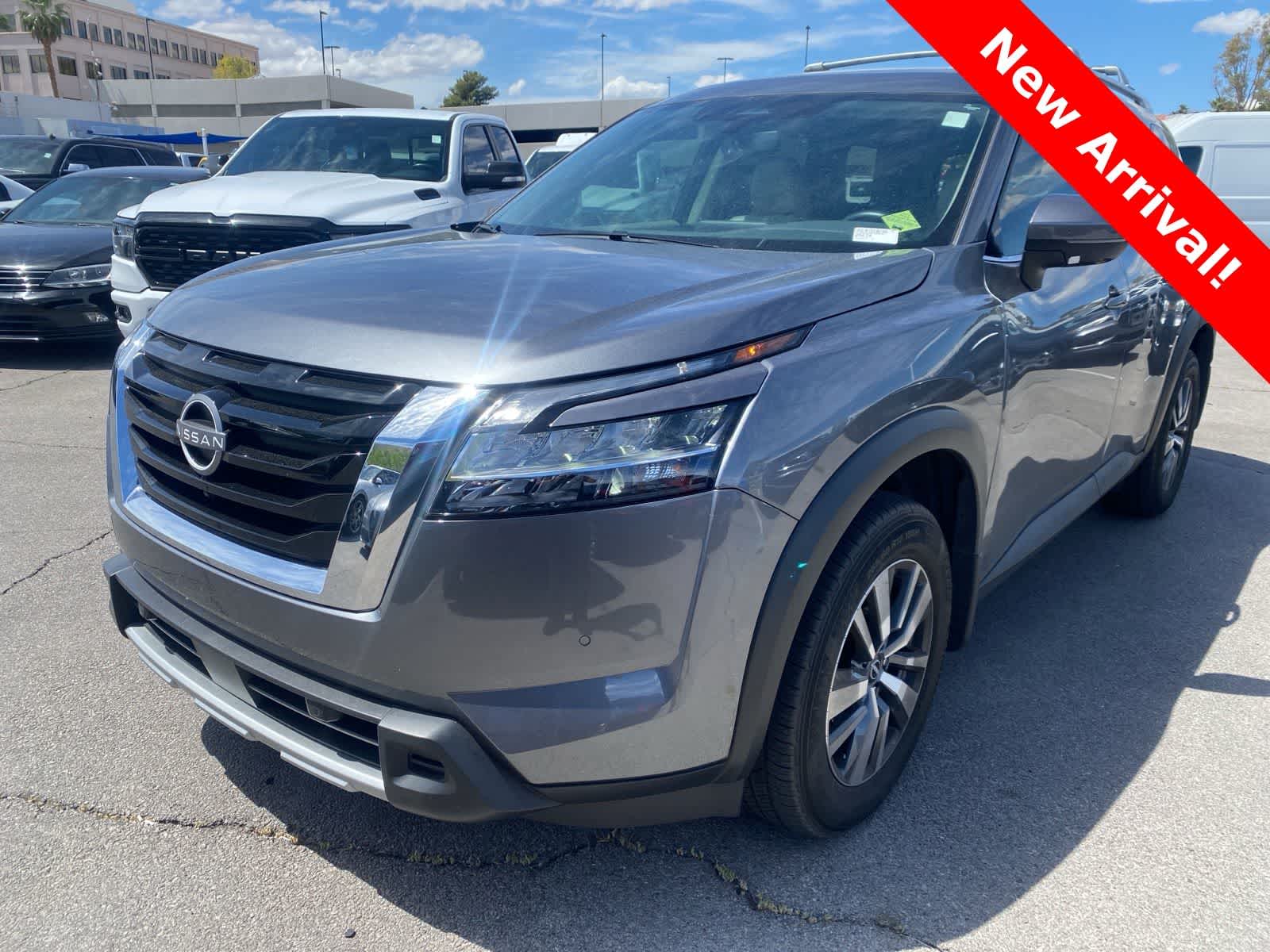 Thumbnail: 2024 Nissan Pathfinder - 1