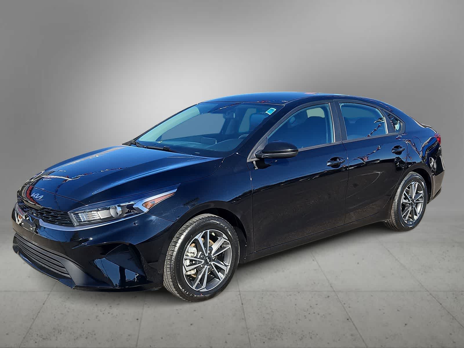 Thumbnail: 2023 Kia Forte - 5