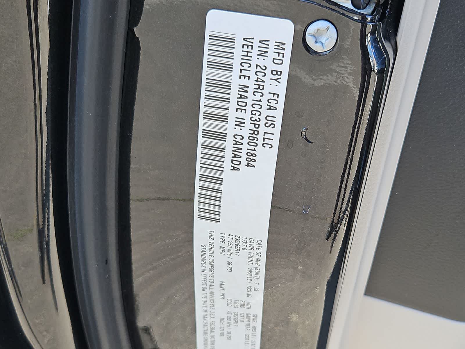 Thumbnail: 2023 Chrysler Voyager - 34