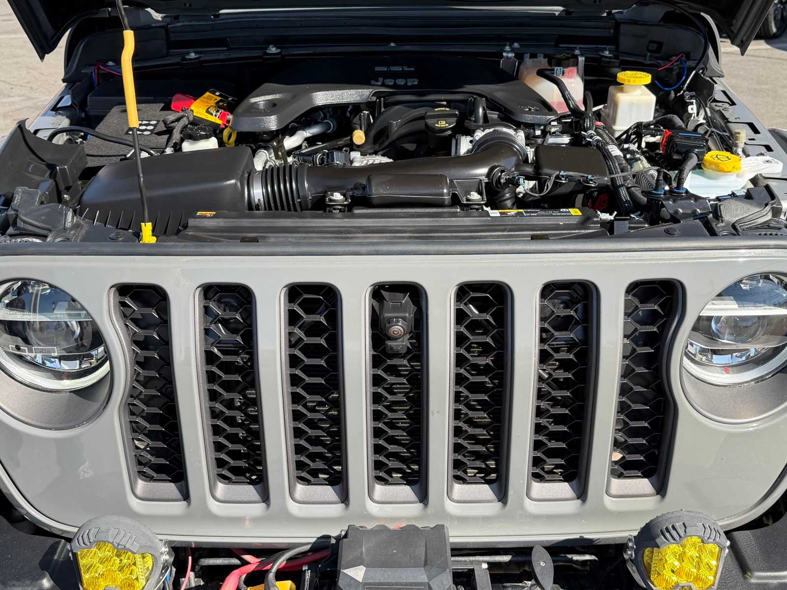 Thumbnail: 2021 Jeep Gladiator - 32