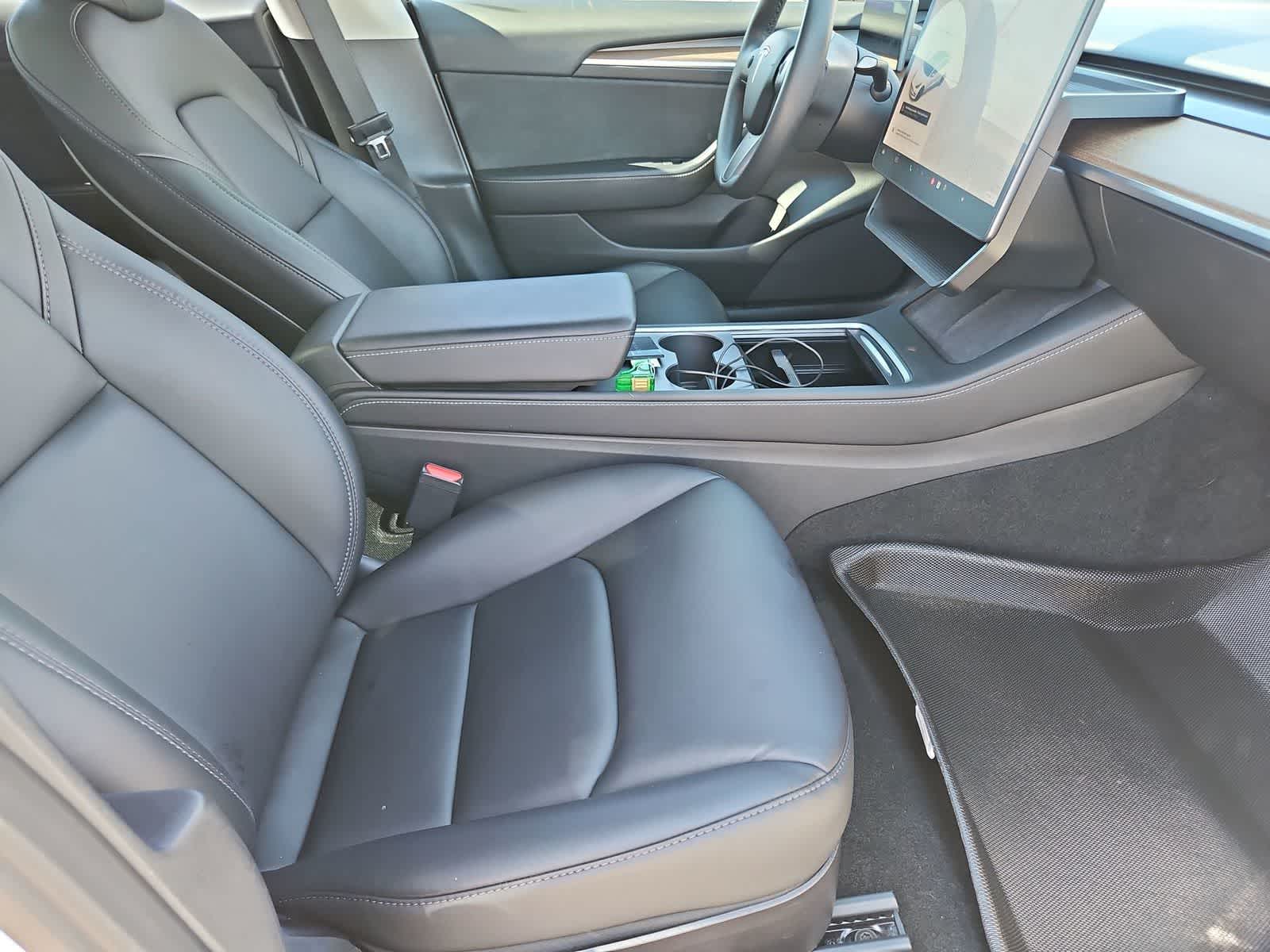 Thumbnail: 2022 Tesla Model 3 - 20