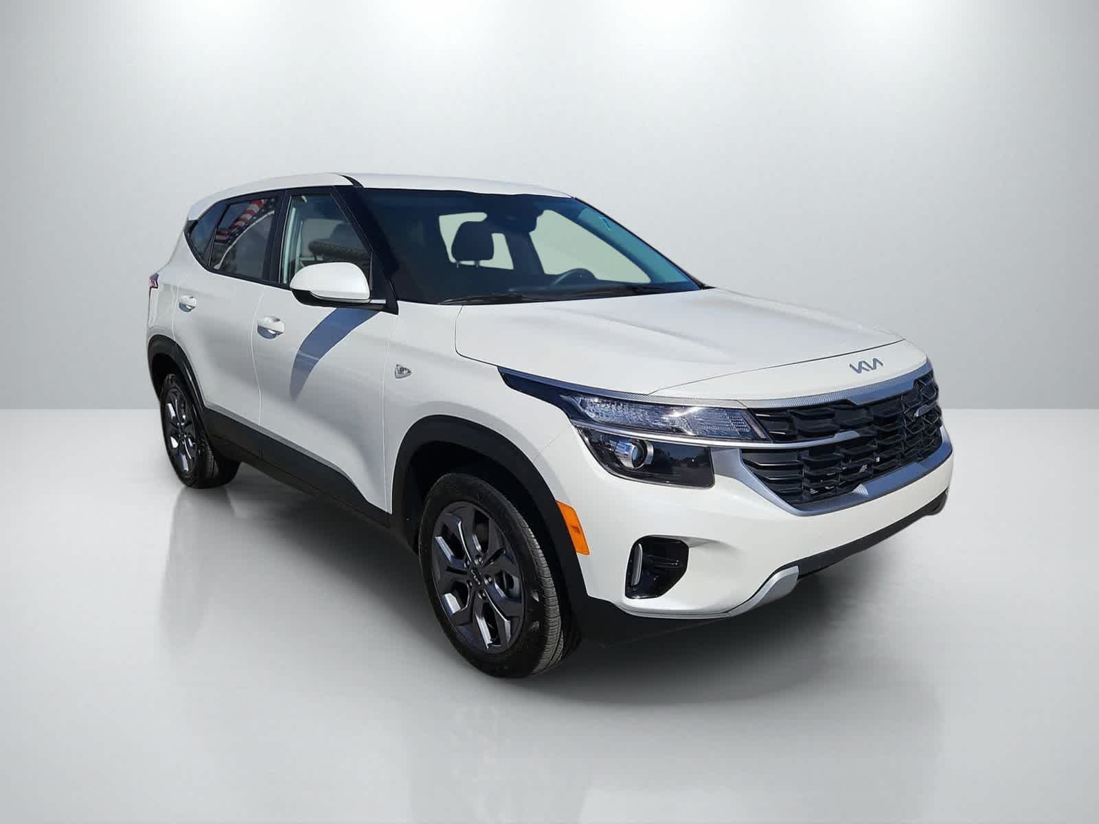 Thumbnail: 2024 Kia Seltos - 5