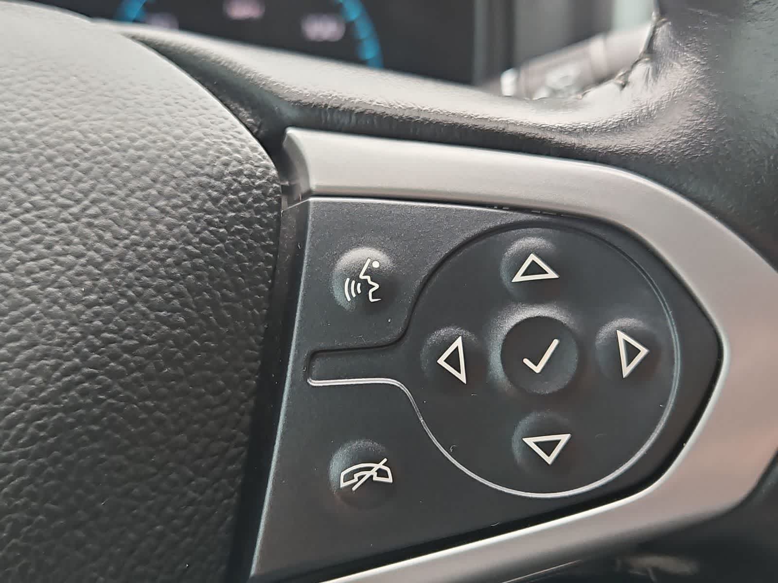 Thumbnail: 2021 Chevrolet Colorado - 24