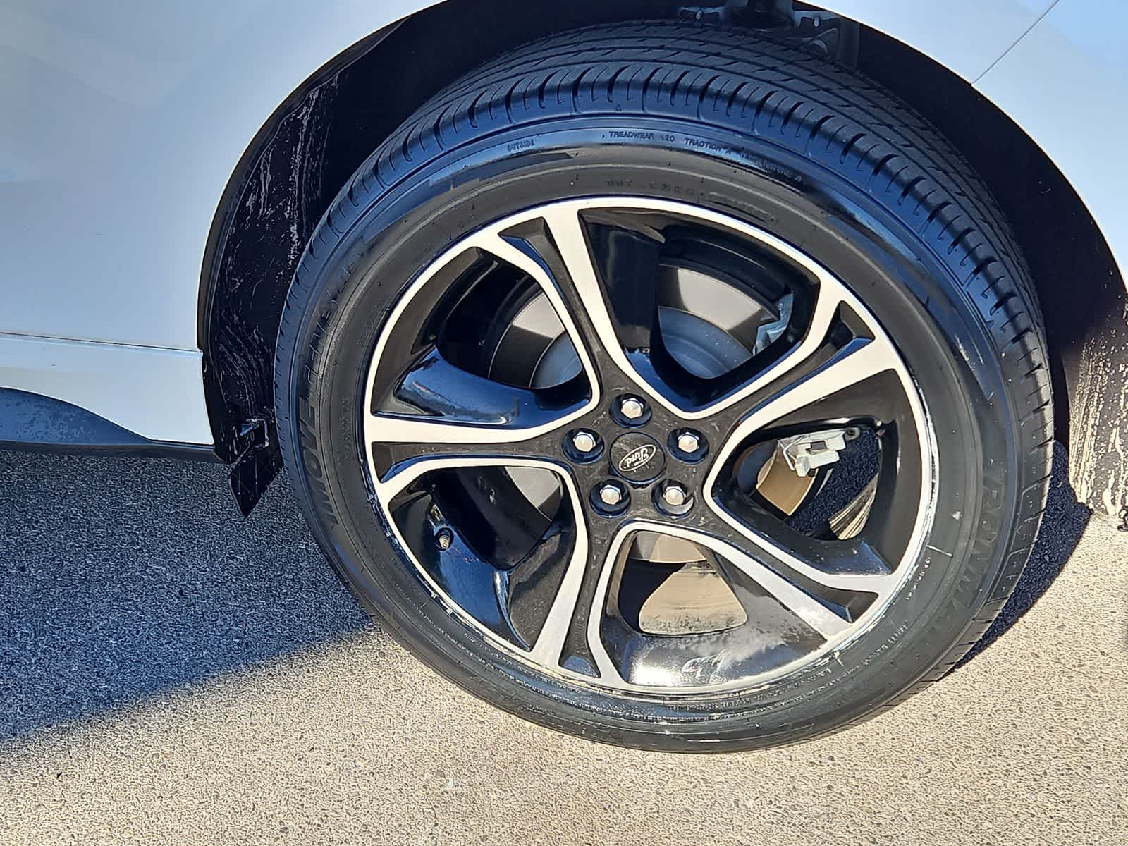 Thumbnail: 2021 Ford Edge - 14