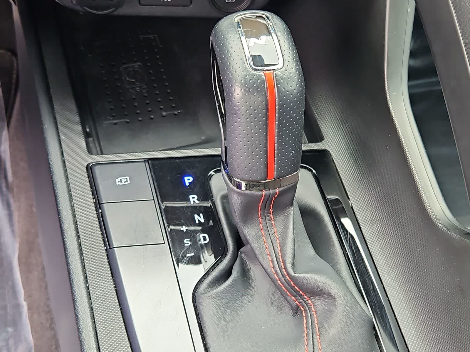 Thumbnail: 2021 Hyundai Elantra - 31