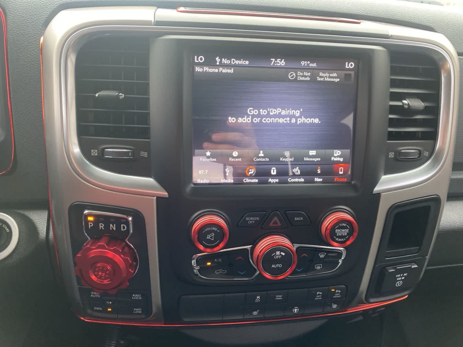 Thumbnail: 2019 RAM 1500 Classic - 14