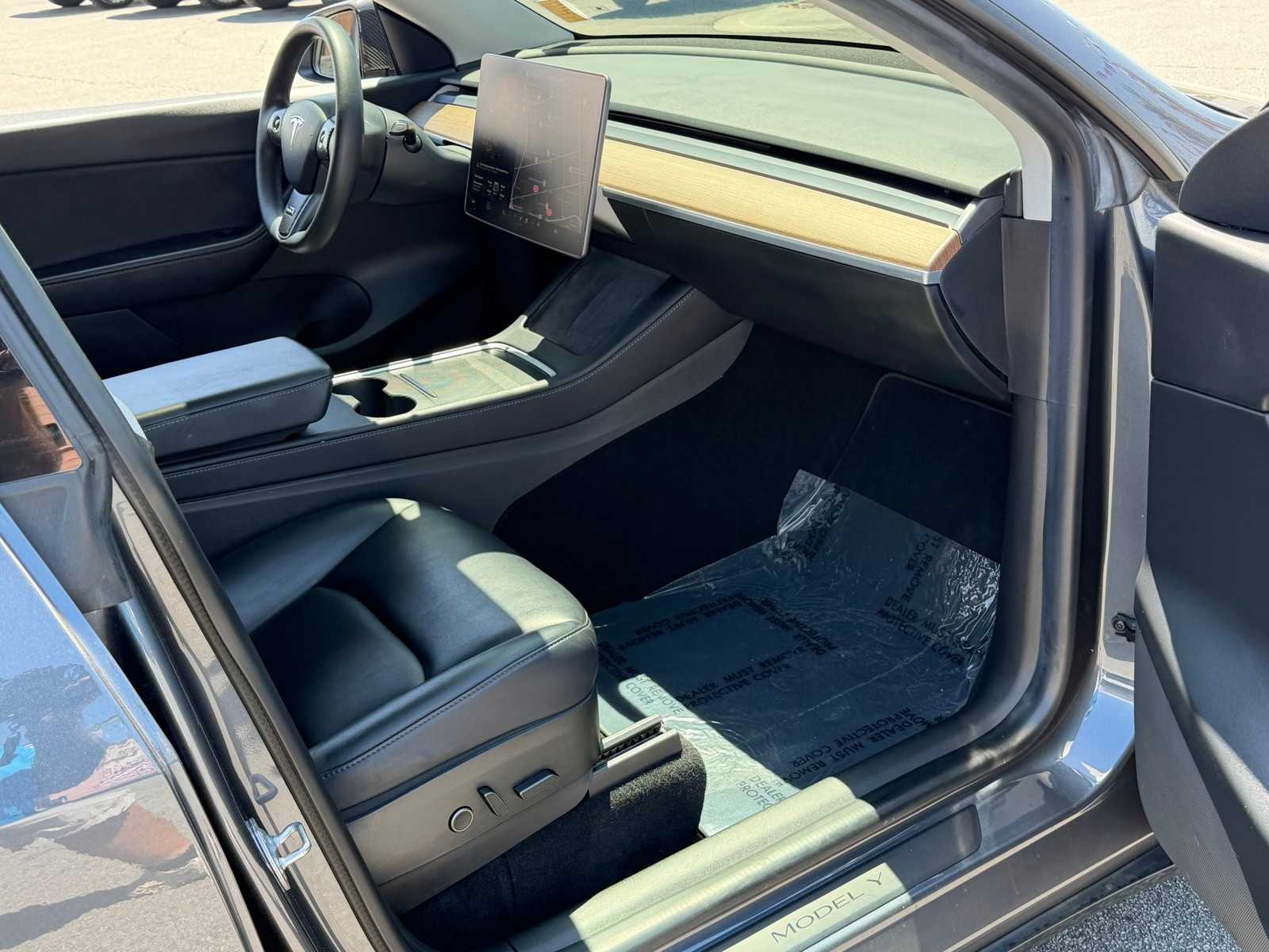 Thumbnail: 2021 Tesla Model Y - 28