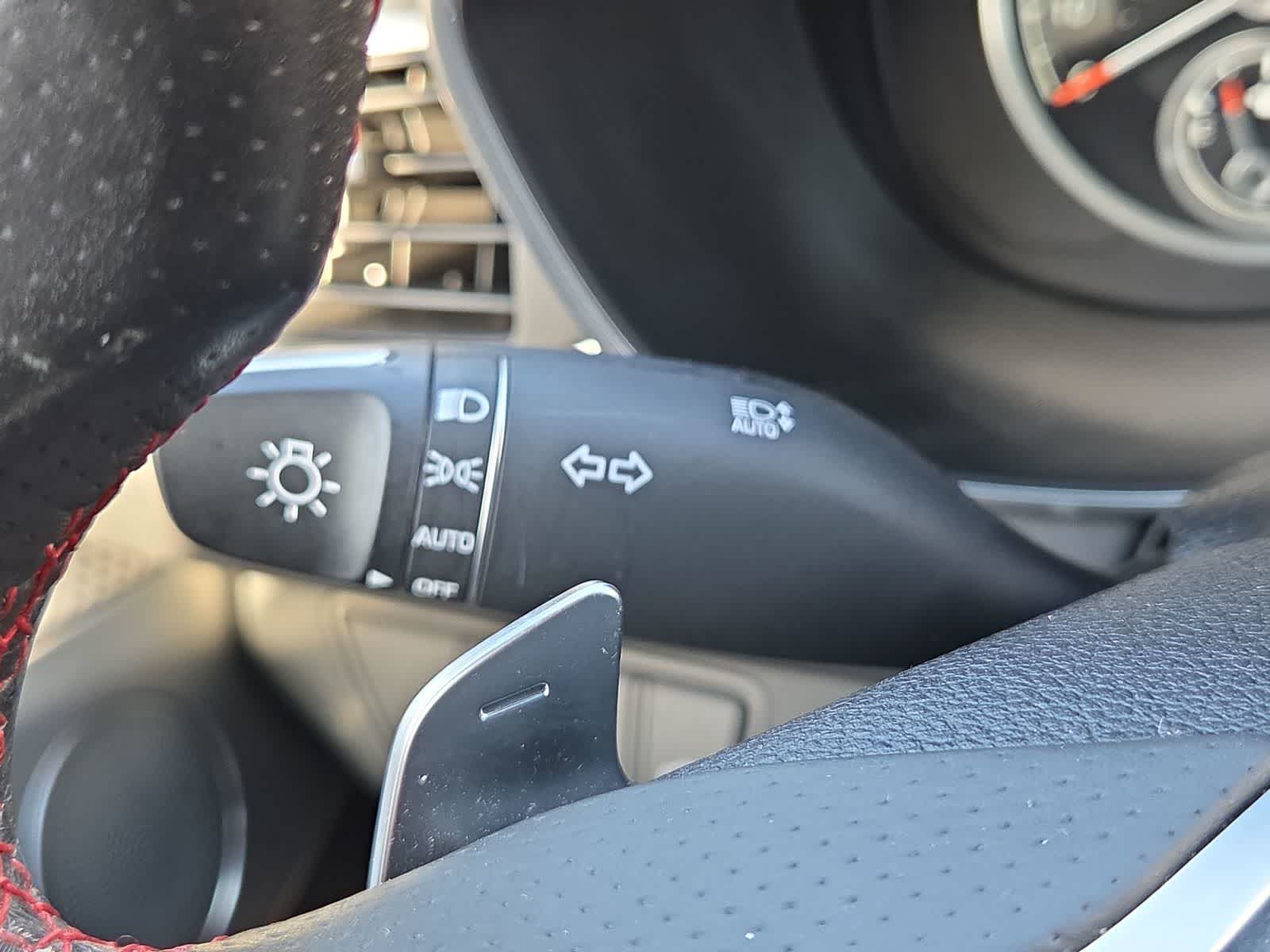 Thumbnail: 2023 Genesis G70 - 28