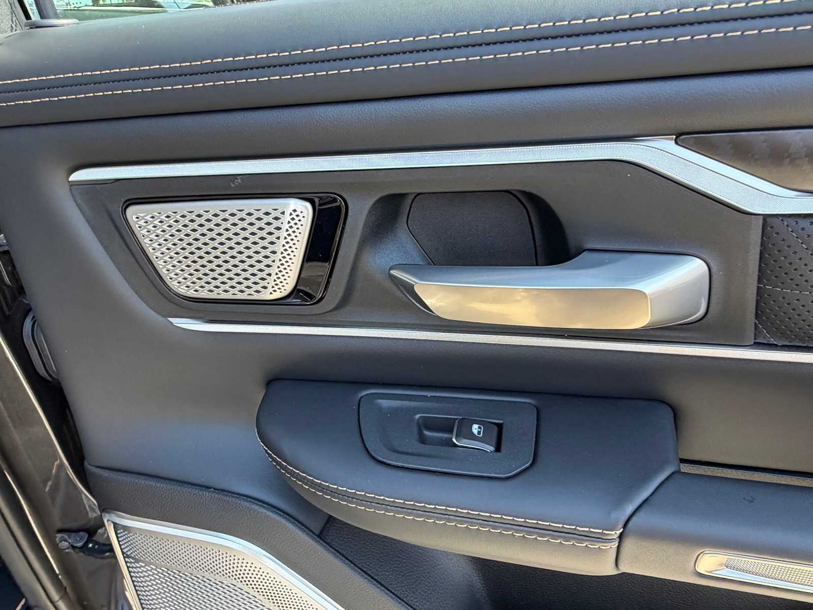 Thumbnail: 2026 RAM 1500 - 17