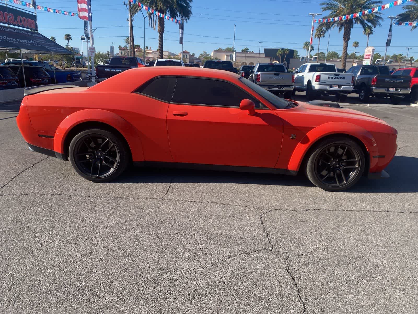 Thumbnail: 2022 Dodge Challenger - 4
