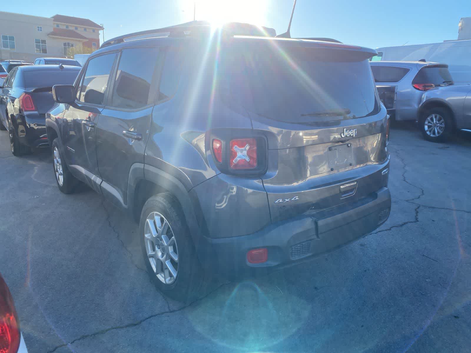 Thumbnail: 2019 Jeep Renegade - 8