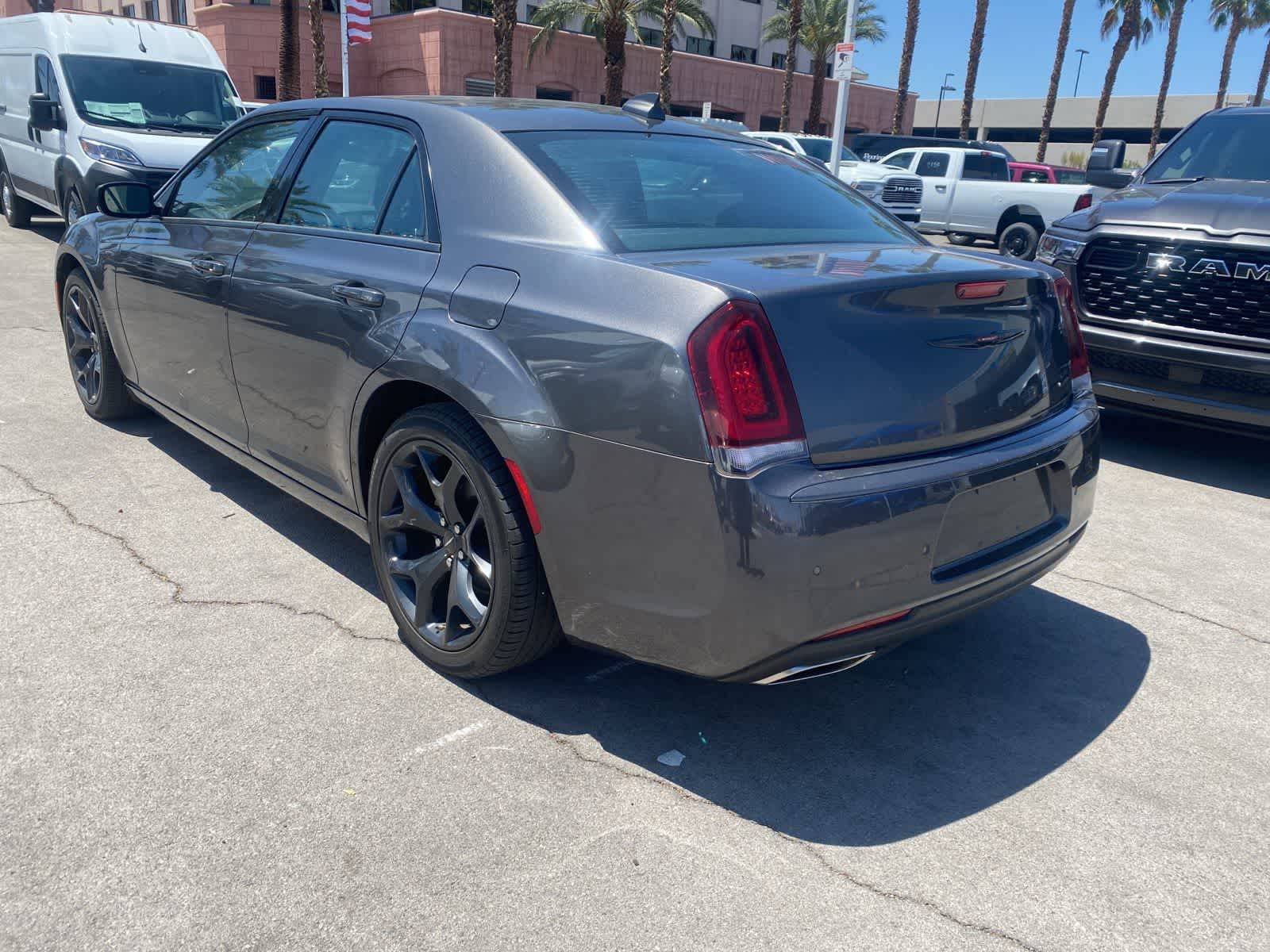 2022 Chrysler 300 S 9