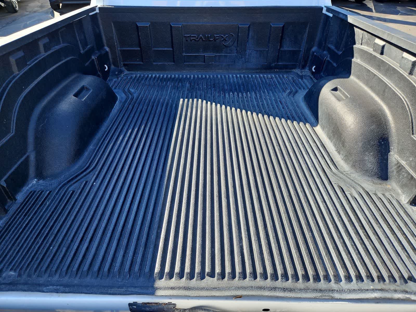 Thumbnail: 2024 RAM 1500 Classic - 32