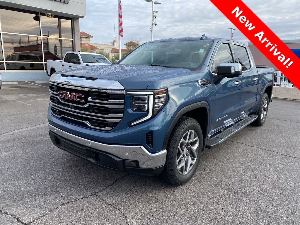 Used 2024 GMC
