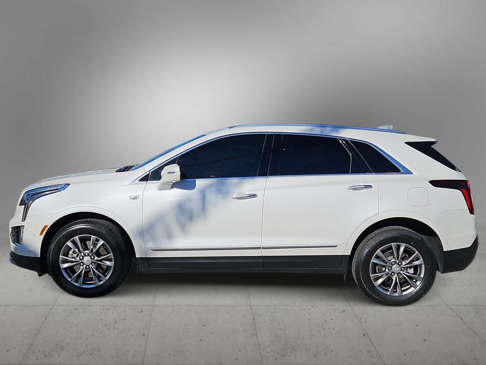 Thumbnail: 2023 Cadillac XT5 - 6